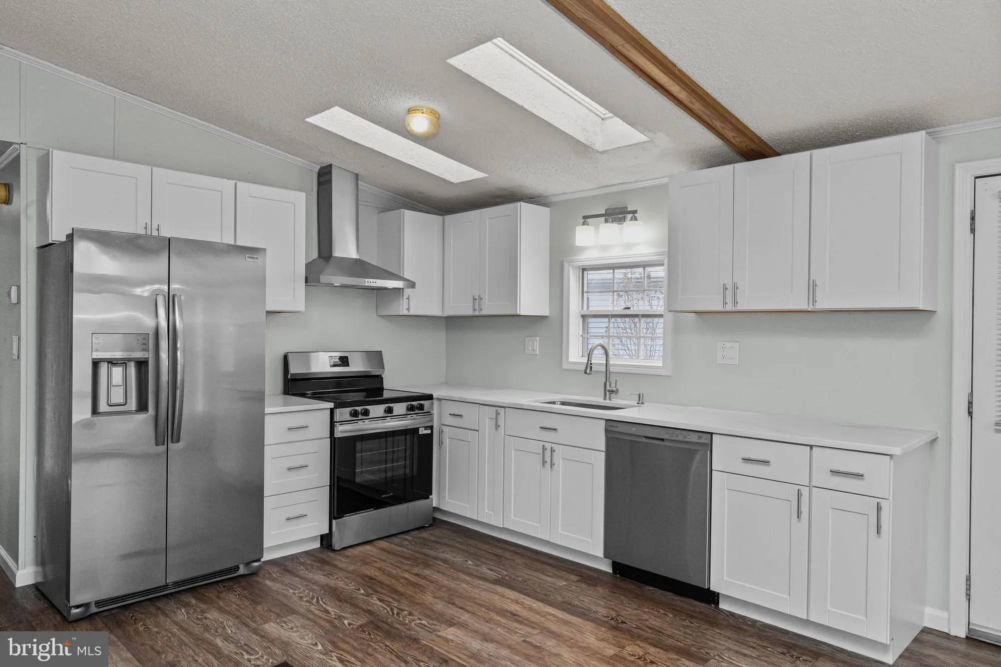 Property Slideshow image 9 of 23 | 738 aspen cir, Red Hill, PA, 18076