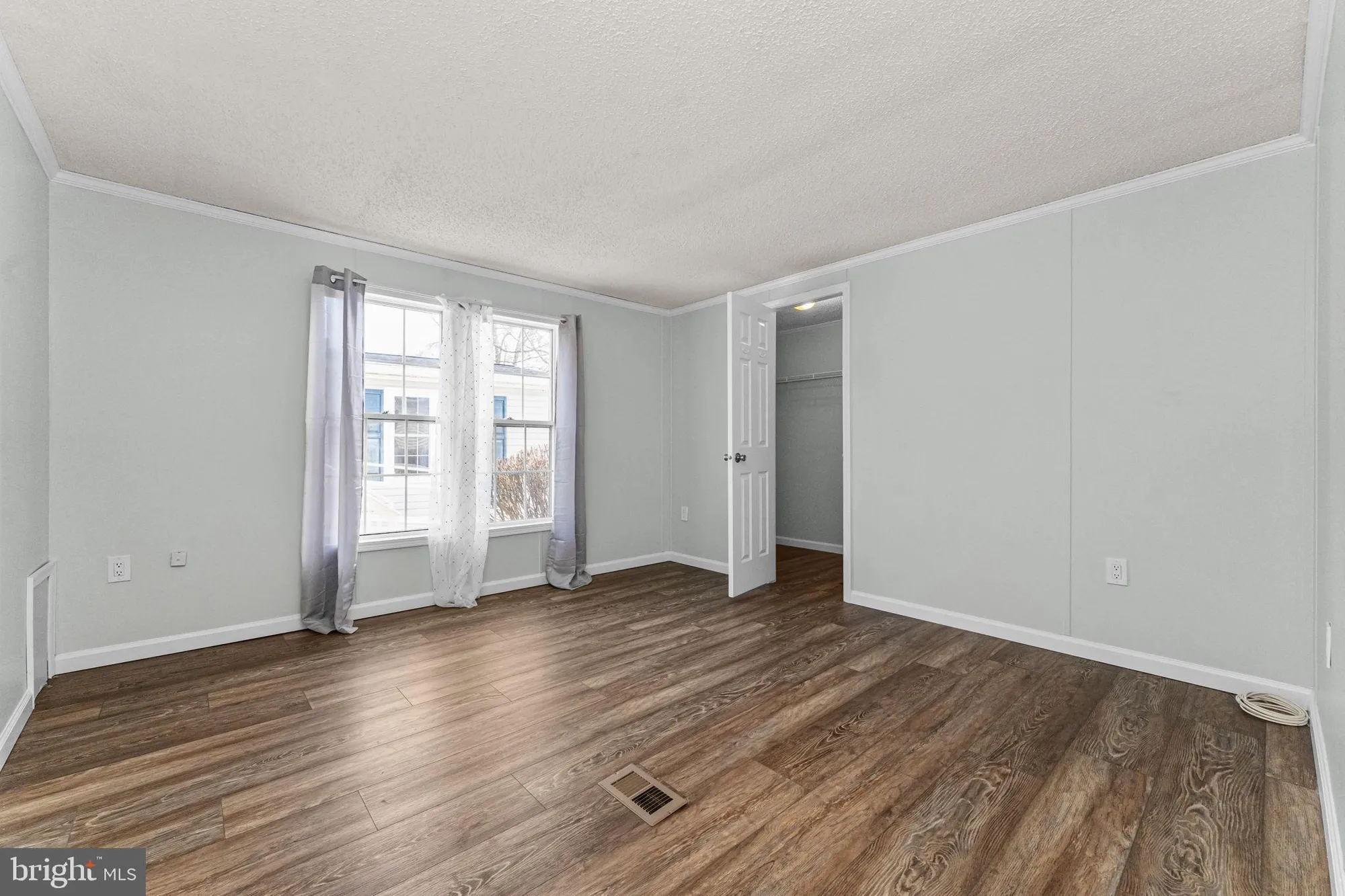 Property Slideshow image 11 of 23 | 738 aspen cir, Red Hill, PA, 18076