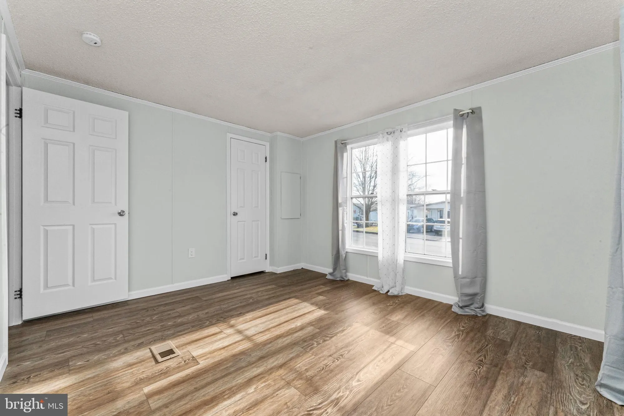 Property Slideshow image 16 of 23 | 738 aspen cir, Red Hill, PA, 18076