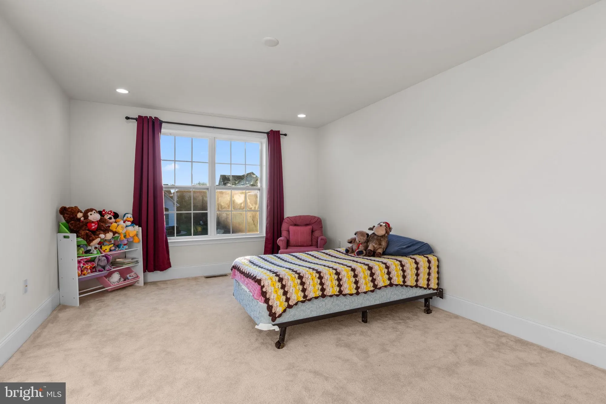 Property Slideshow image 33 of 39 | 26 hillyer ln, Newtown, PA, 18940