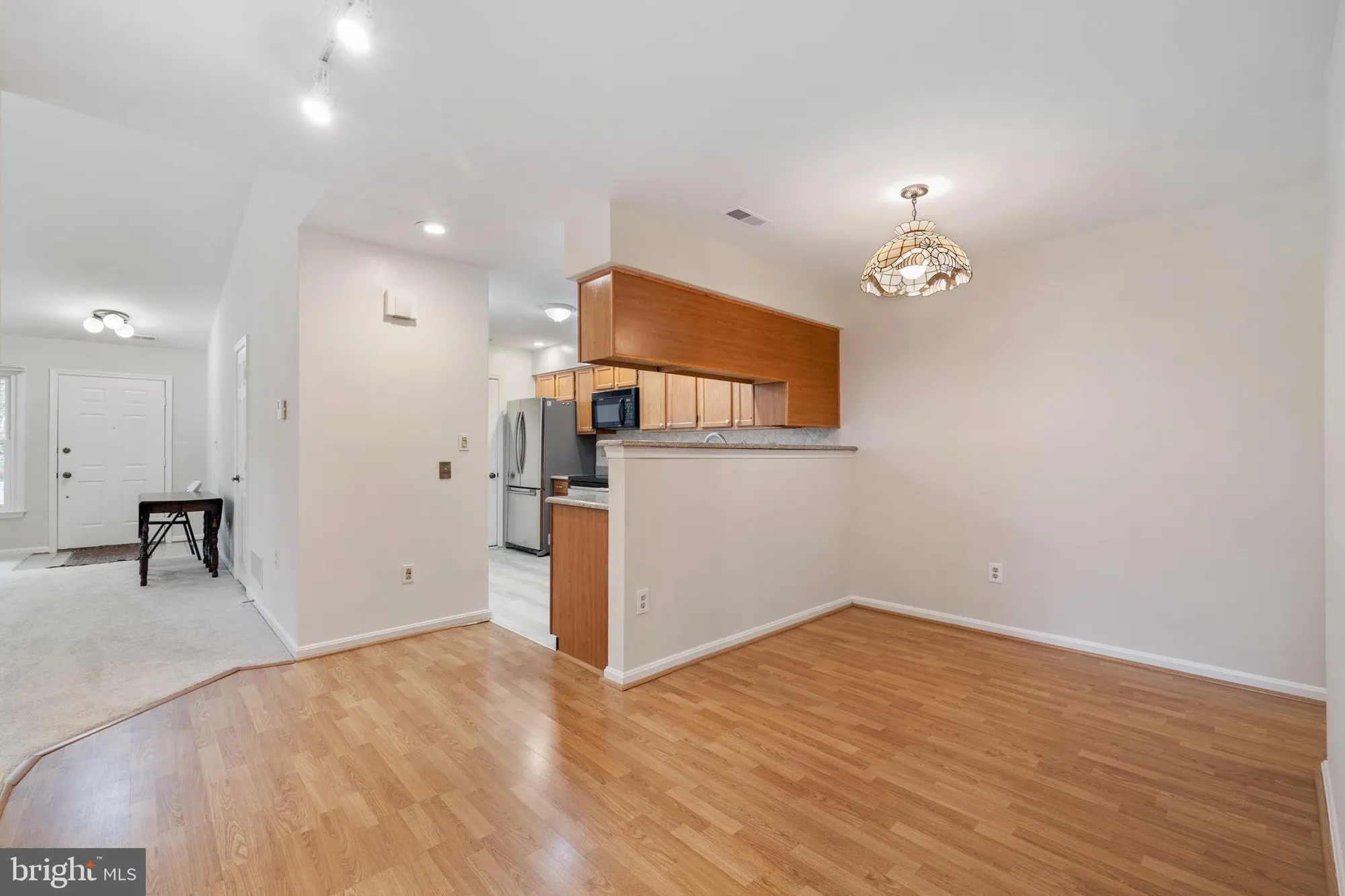 Property Slideshow image 11 of 25 | 1984 marconi cir, Annapolis, MD, 21401