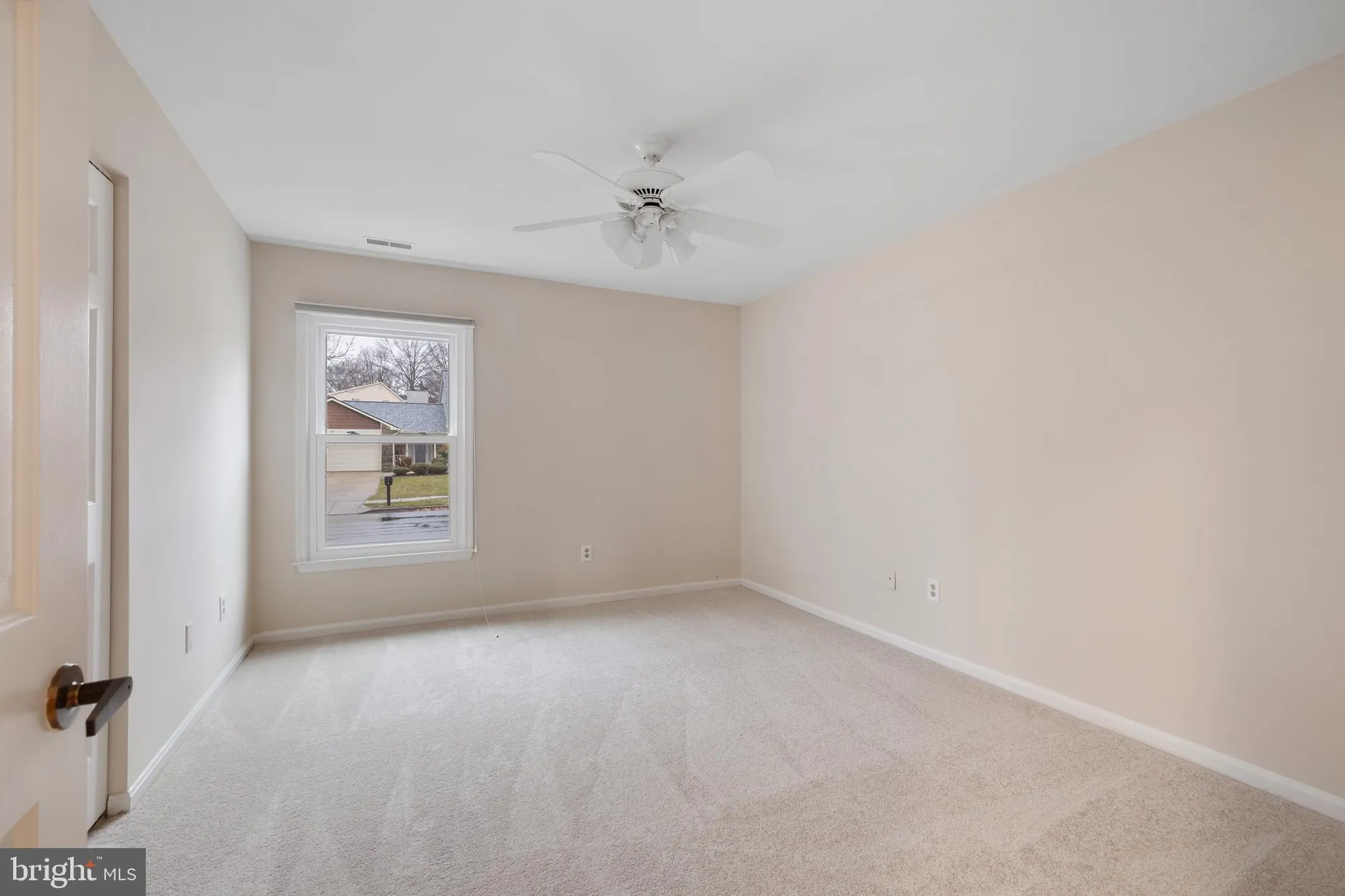 Property Slideshow image 14 of 25 | 1984 marconi cir, Annapolis, MD, 21401