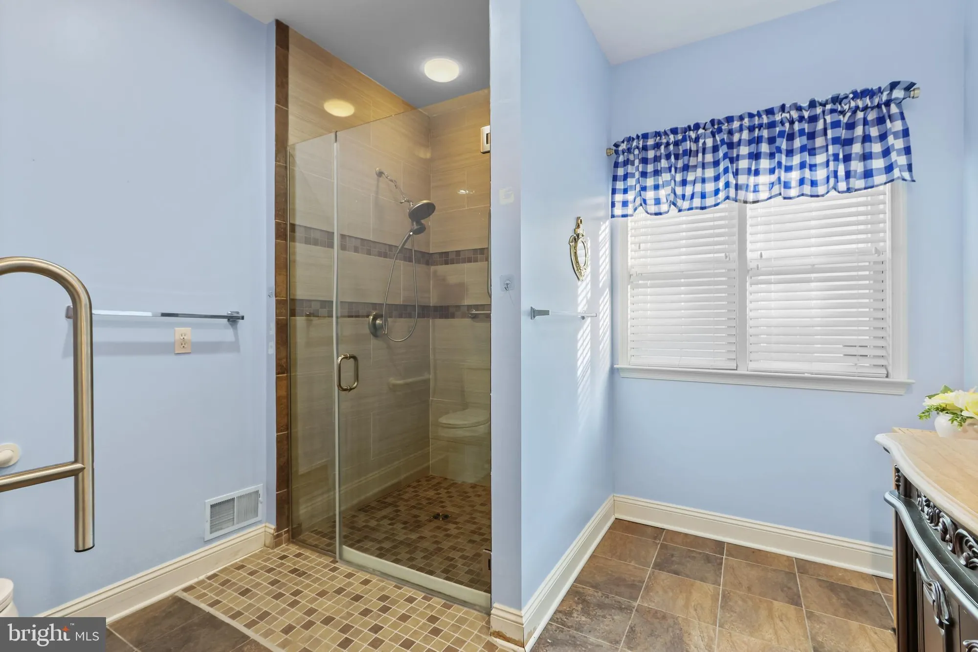Property Slideshow image 24 of 44 | 60 glenmoor cir, Easton, PA, 18045