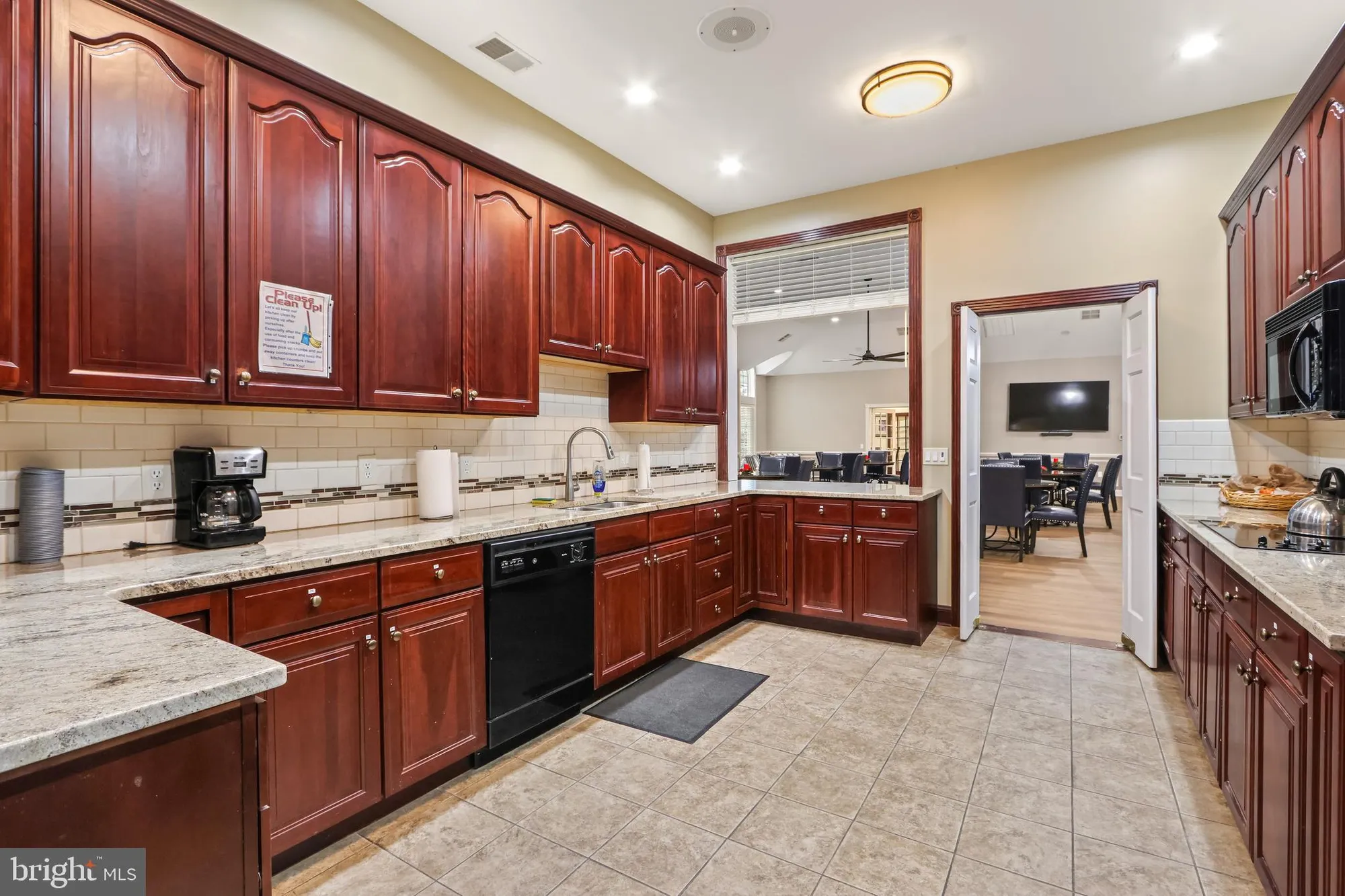 Property Slideshow image 39 of 44 | 60 glenmoor cir, Easton, PA, 18045