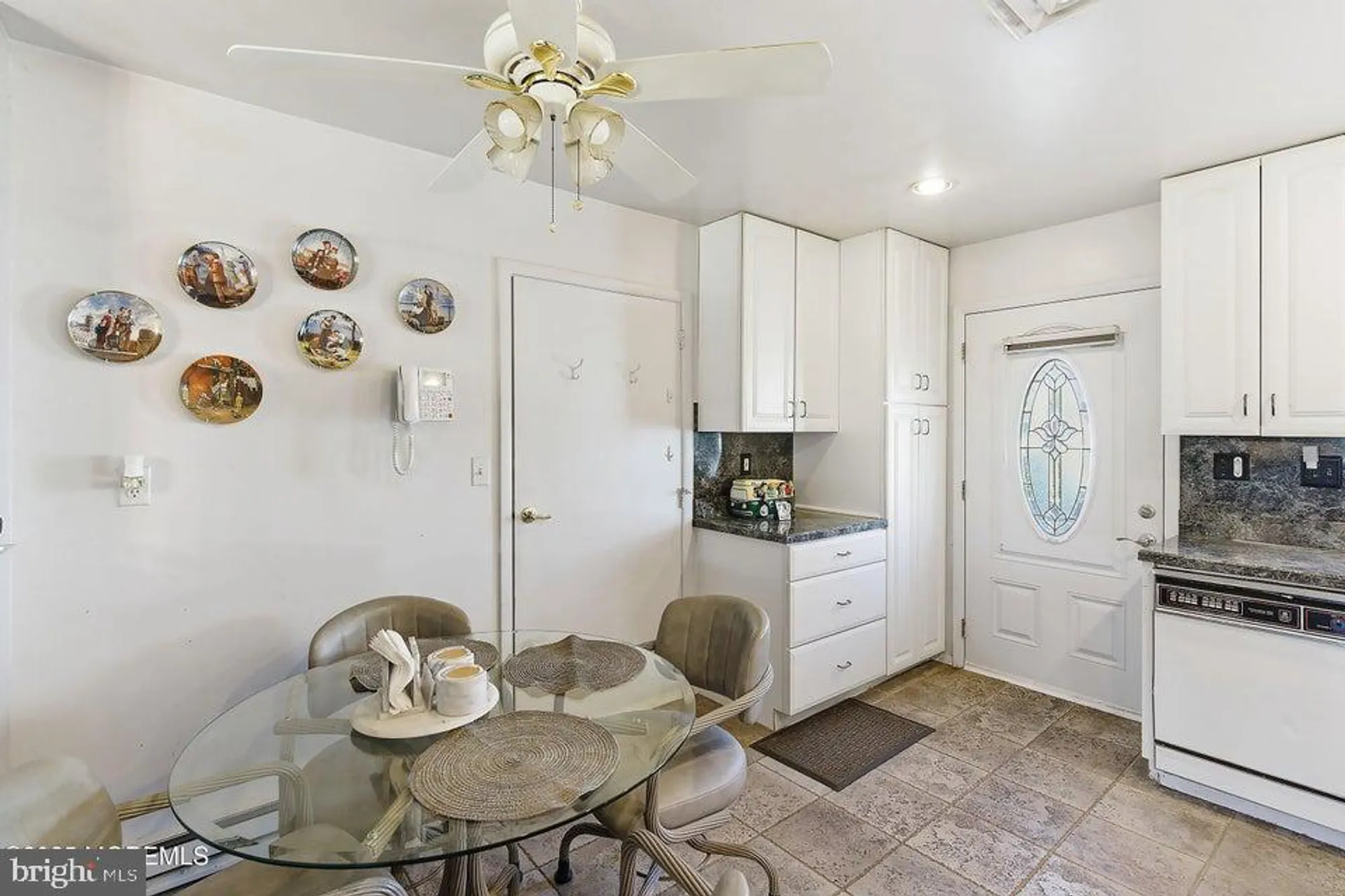 Property Slideshow image 11 of 27 | 1169 clydebank ct b, Lakewood, NJ, 08701