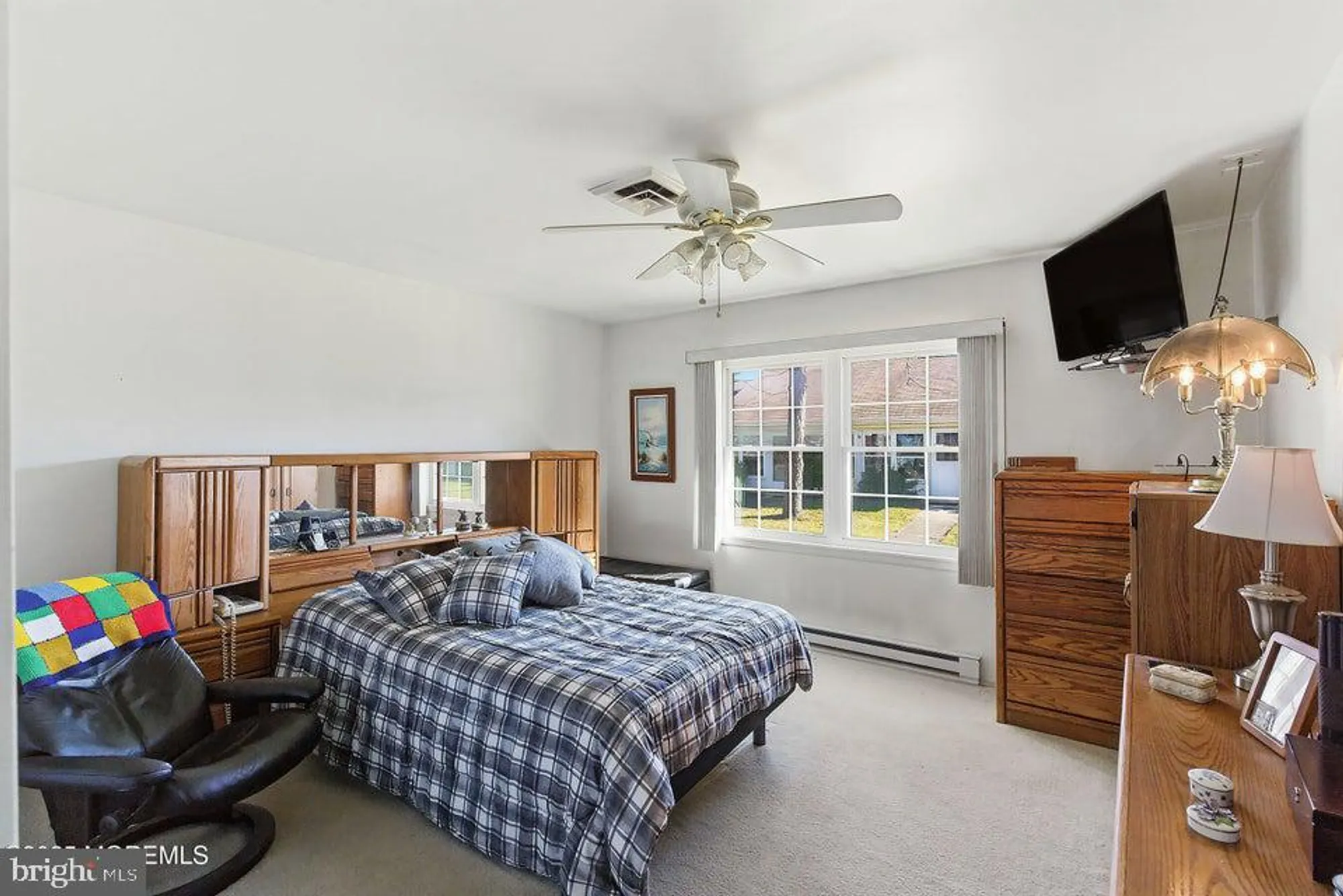 Property Slideshow image 15 of 27 | 1169 clydebank ct b, Lakewood, NJ, 08701