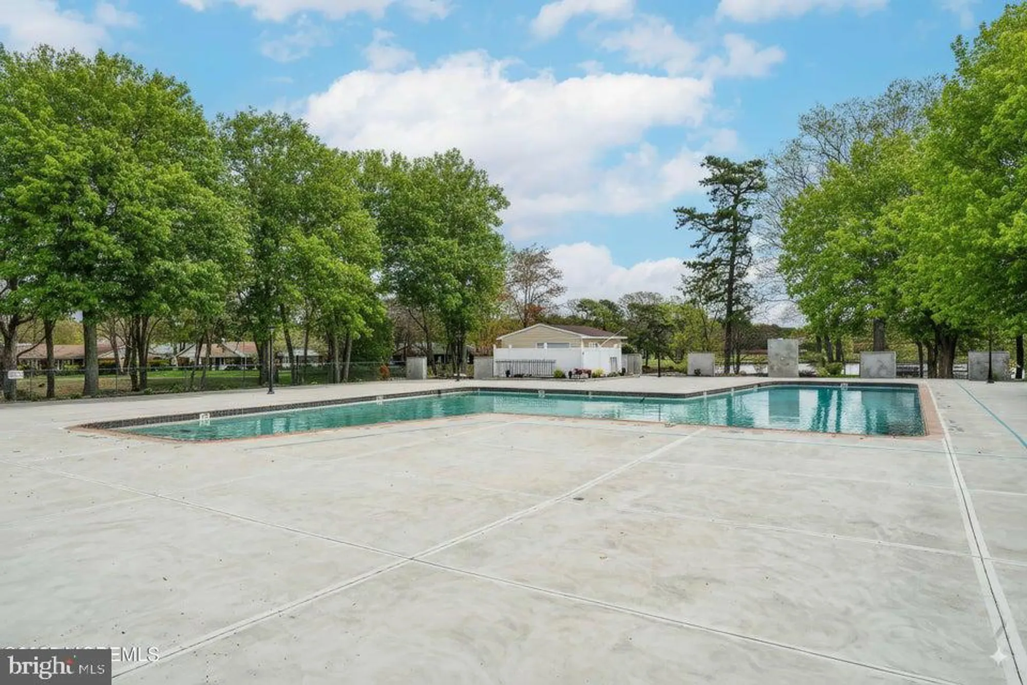 Property Slideshow image 24 of 27 | 1169 clydebank ct b, Lakewood, NJ, 08701