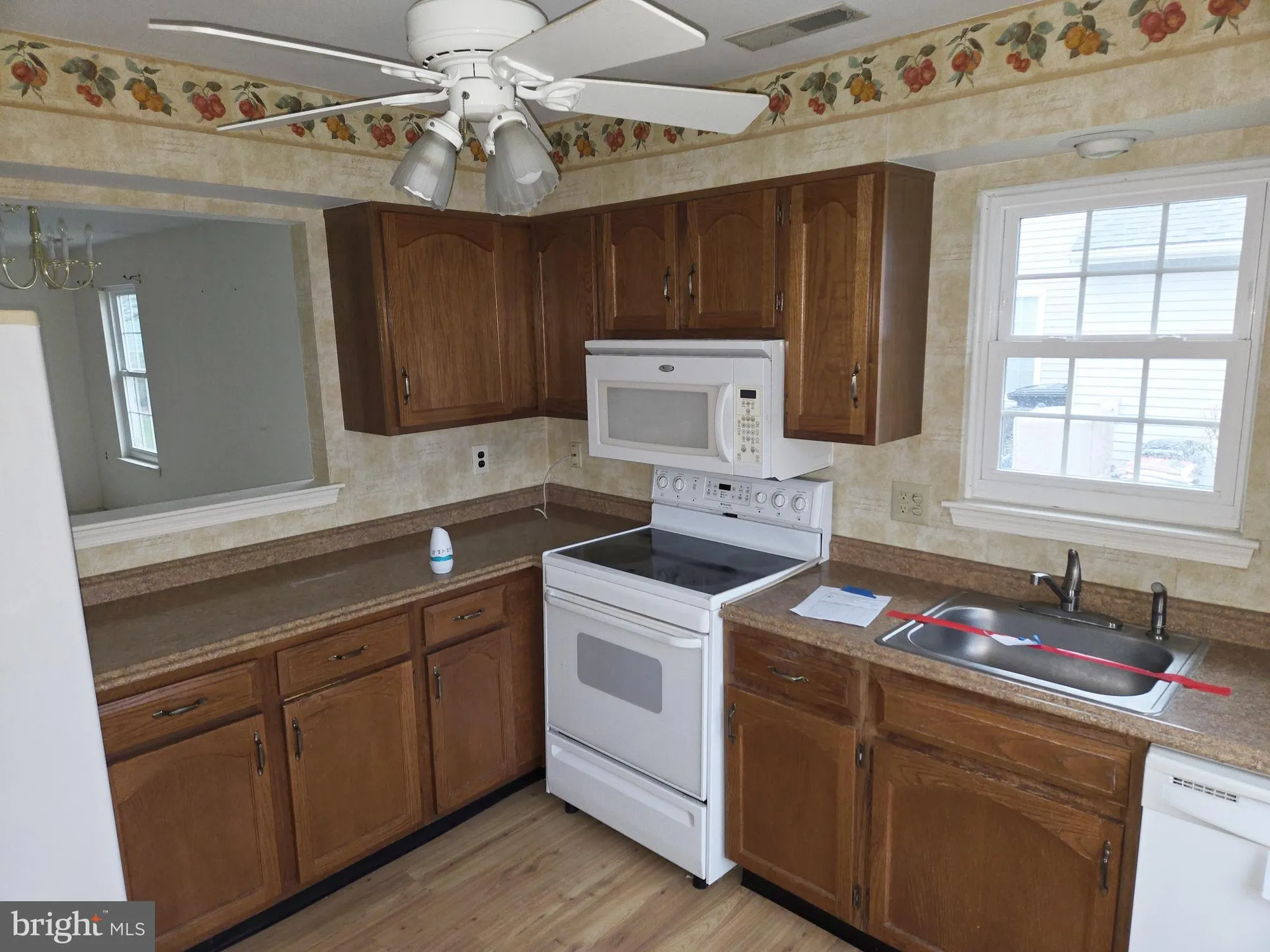 Property Slideshow image 11 of 34 | 27 kelly dr, West Deptford, NJ, 08096