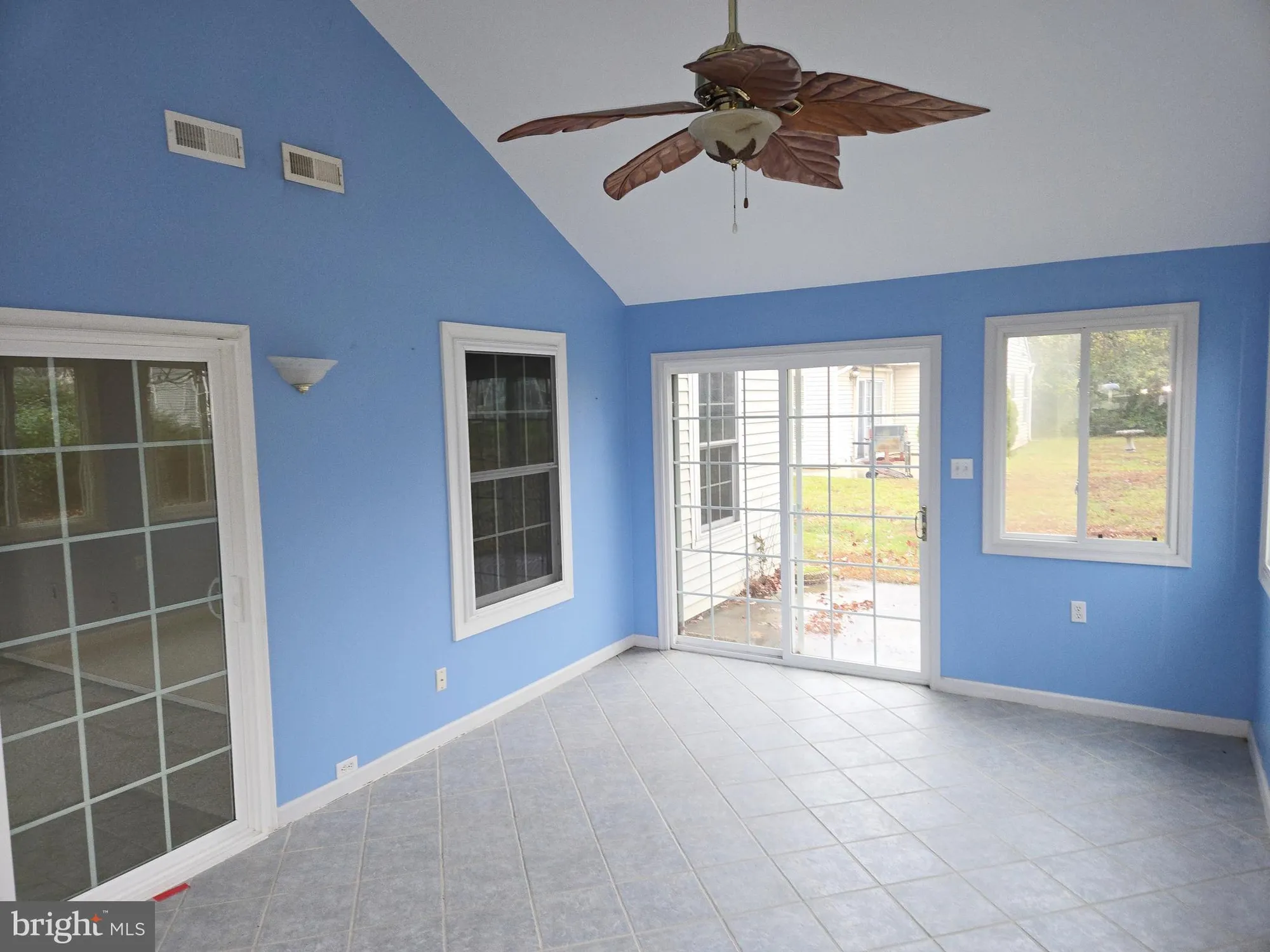 Property Slideshow image 16 of 34 | 27 kelly dr, West Deptford, NJ, 08096