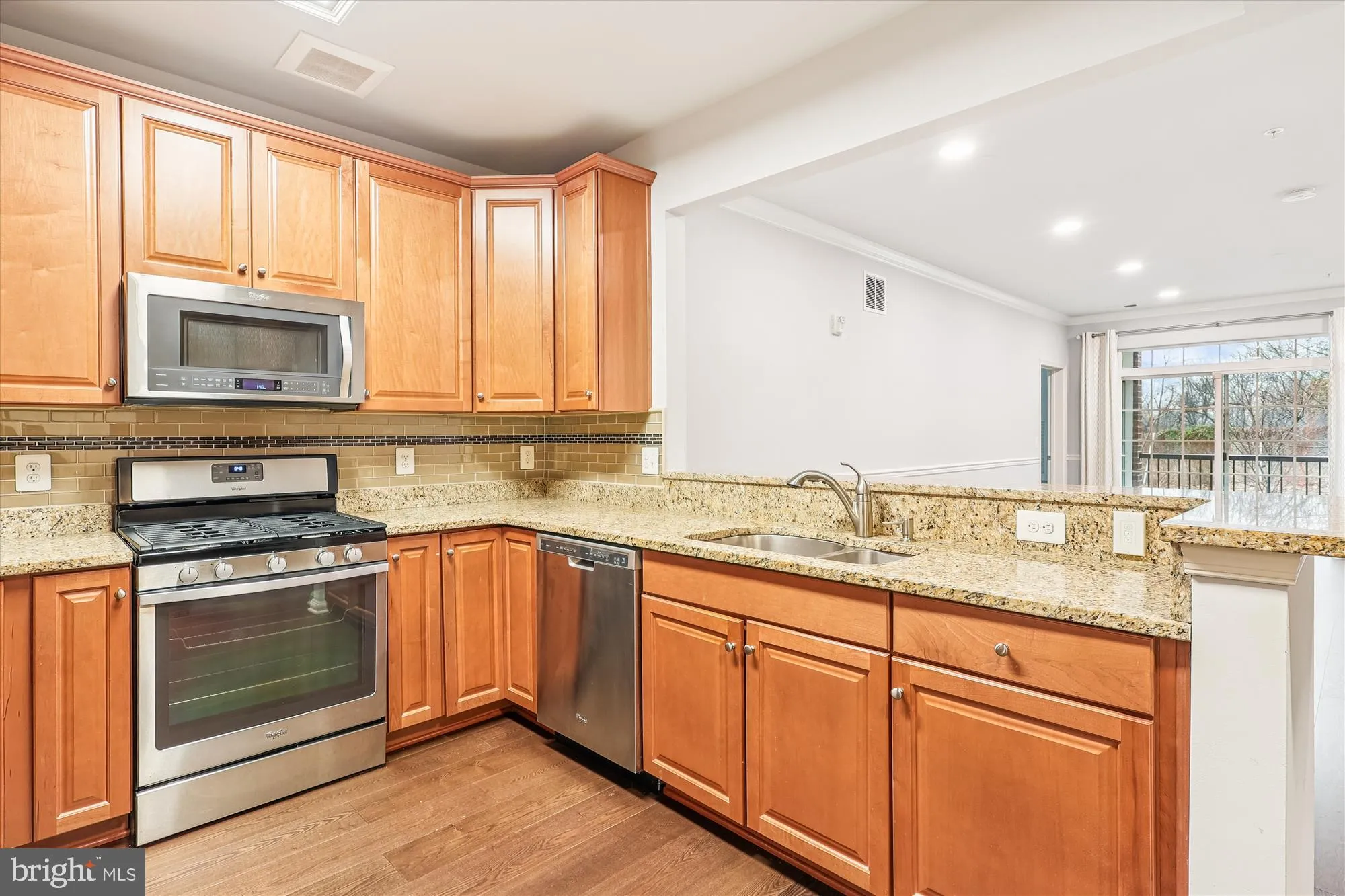 Property Slideshow image 6 of 31 | 8511 coltrane ct unit 204, Ellicott City, MD, 21043