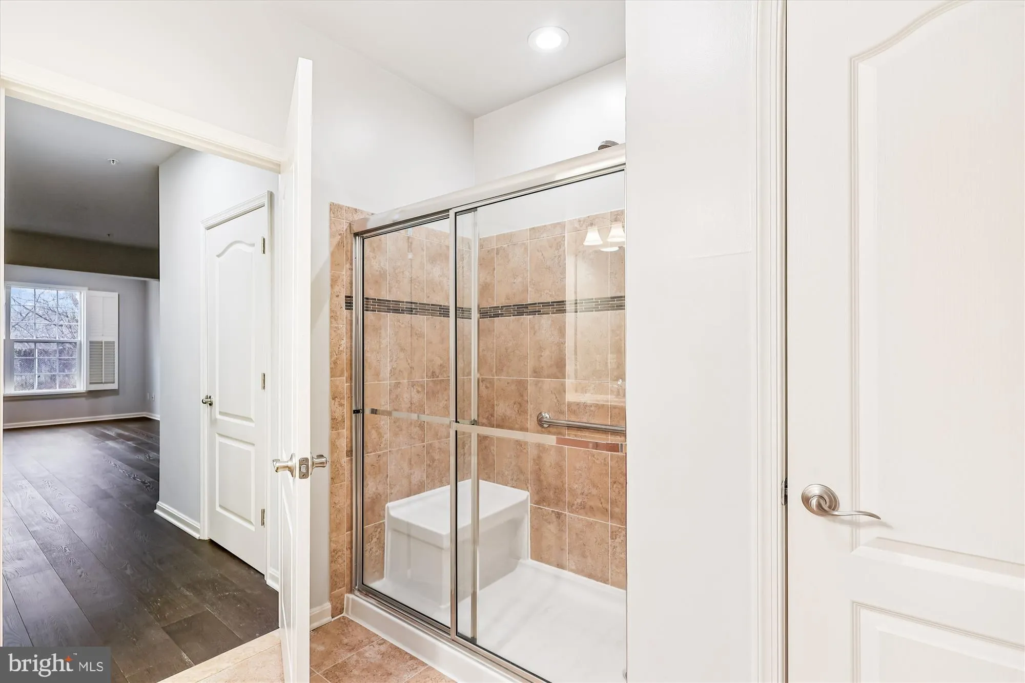 Property Slideshow image 17 of 31 | 8511 coltrane ct unit 204, Ellicott City, MD, 21043