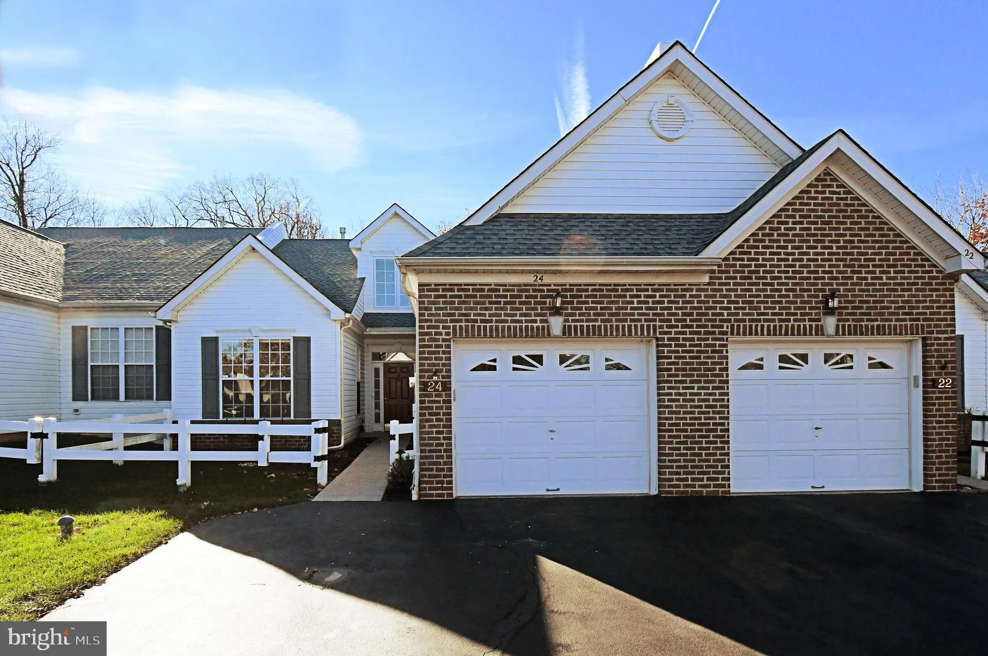 Property Slideshow image 1 of 32 | 24 newbury way, Lansdale, PA, 19446