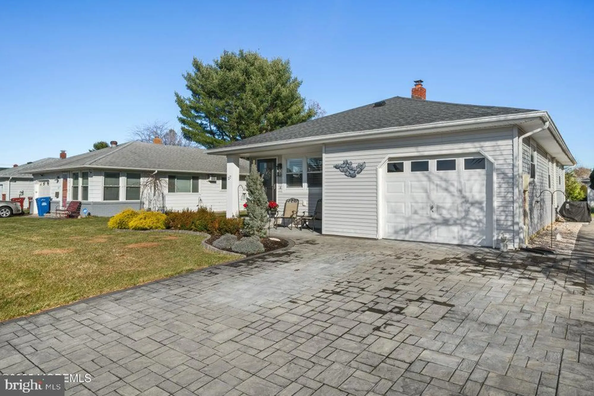 Property Slideshow image 2 of 24 | 27 montserrat st, Toms River, NJ, 08757