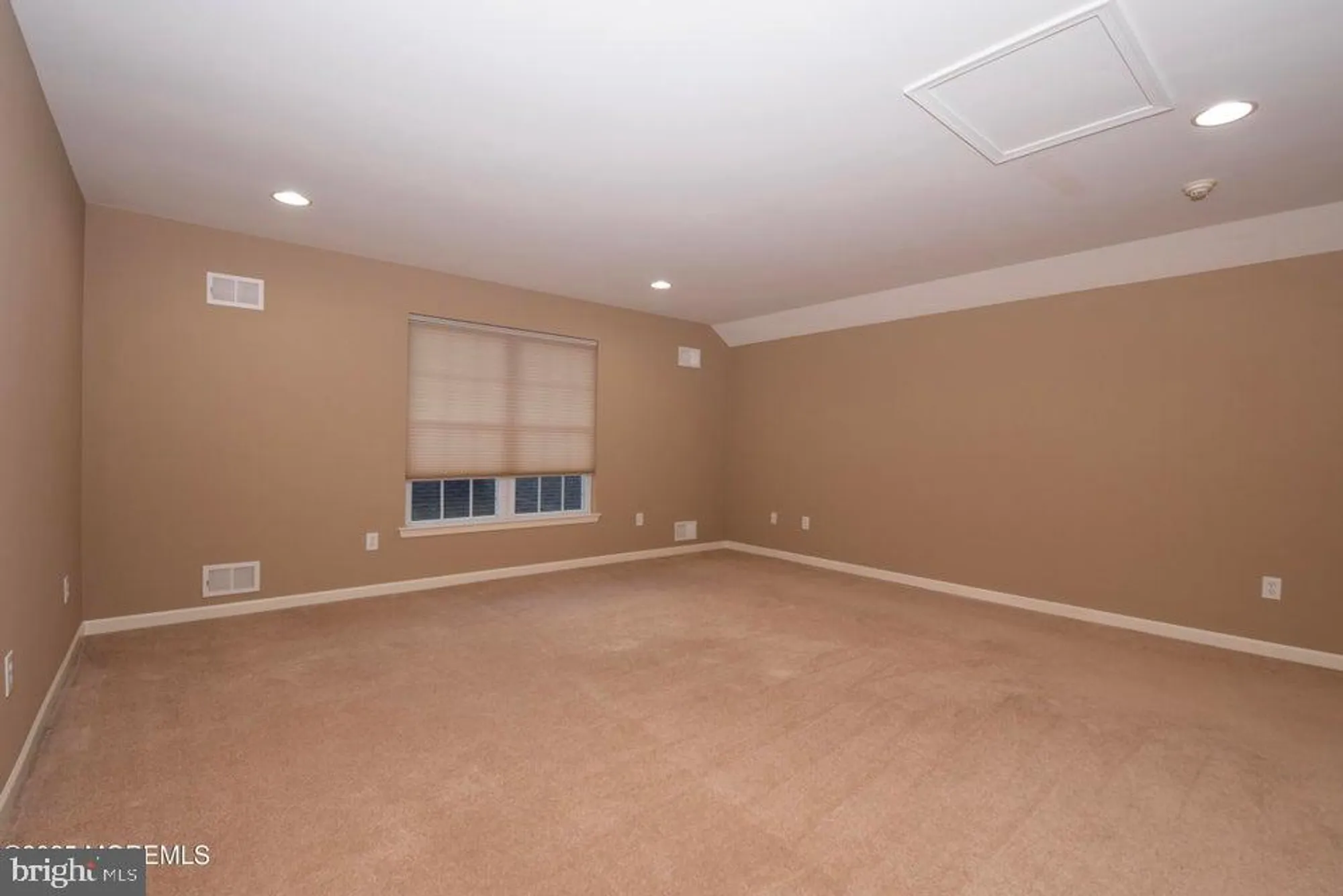 Property Slideshow image 60 of 68 | 110 wild dunes way, Jackson, NJ, 08527