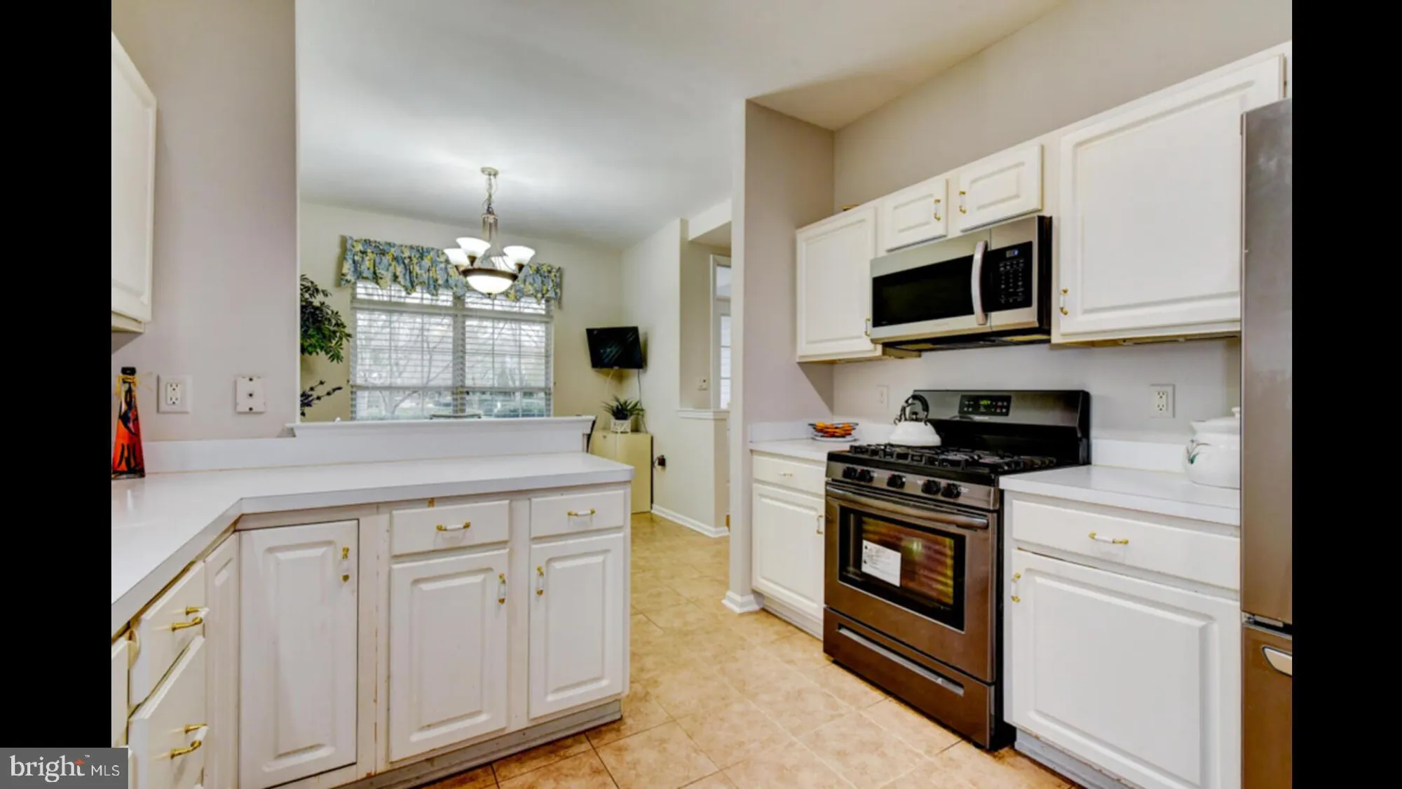 Property Slideshow image 21 of 54 | 25 cardinalflower ln, West Windsor, NJ, 08550