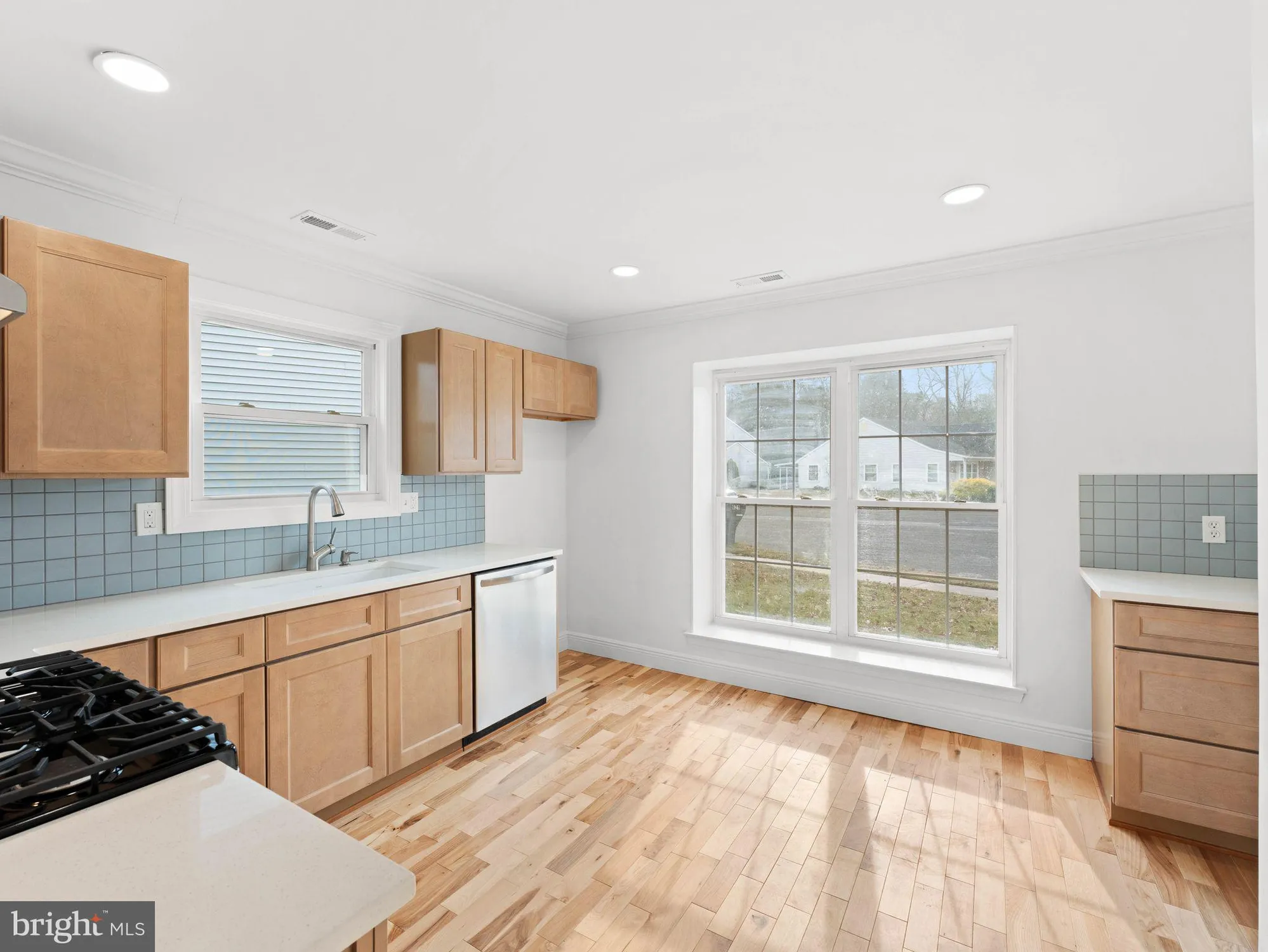 Property Slideshow image 6 of 26 | 617 caribbean way, Williamstown, NJ, 08094