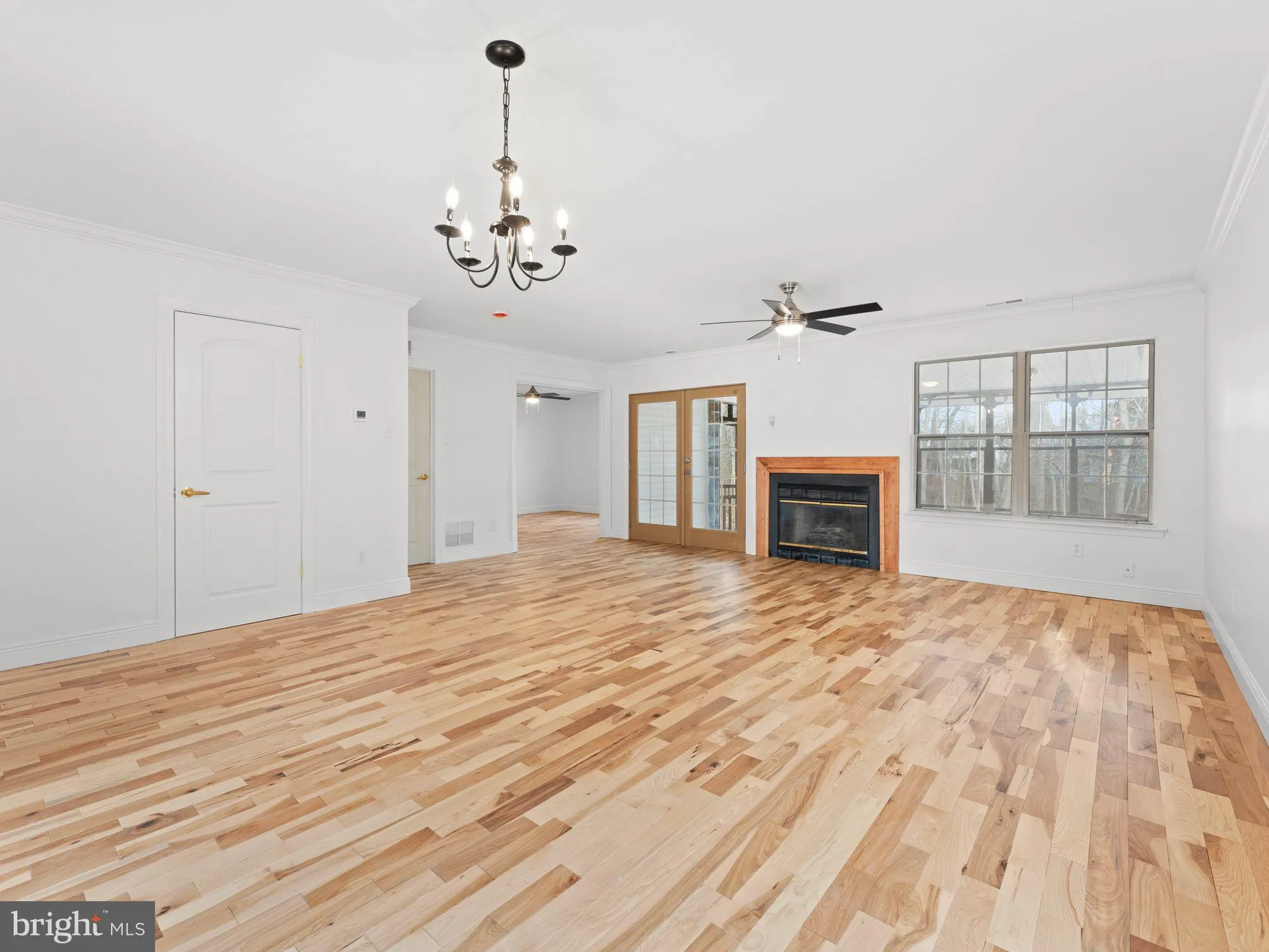 Property Slideshow image 10 of 26 | 617 caribbean way, Williamstown, NJ, 08094