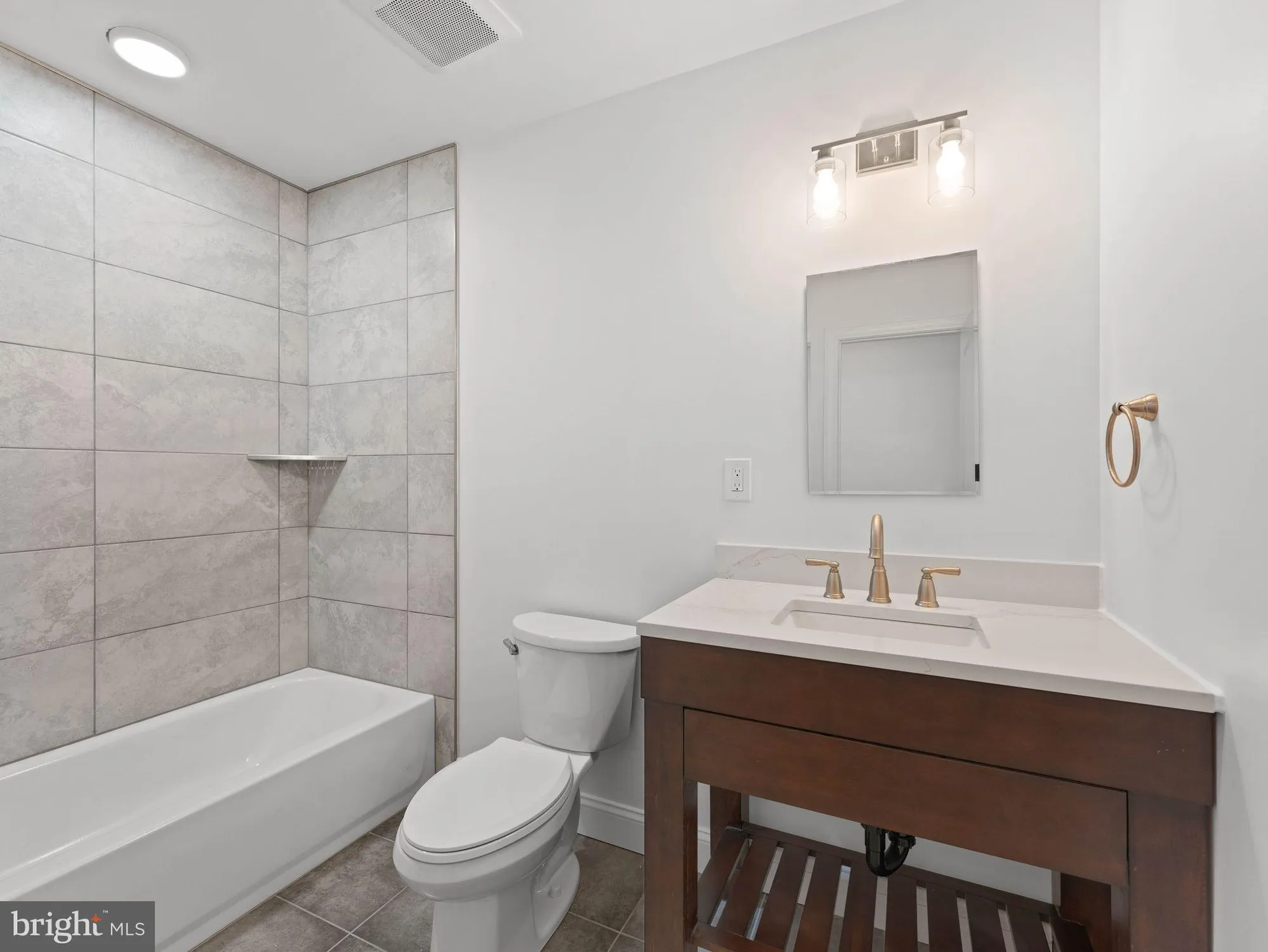 Property Slideshow image 19 of 26 | 617 caribbean way, Williamstown, NJ, 08094