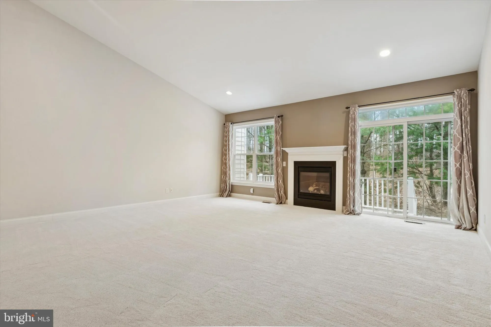 Property Slideshow image 6 of 23 | 550 hodgson cir, West Grove, PA, 19390