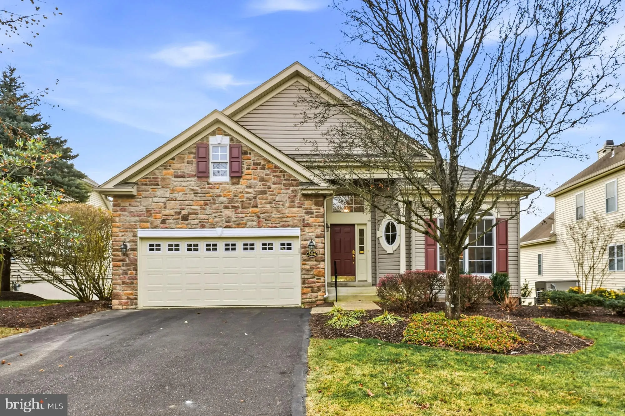 Property Slideshow image 1 of 22 | 204 bobwhite rd, New Hope, PA, 18938