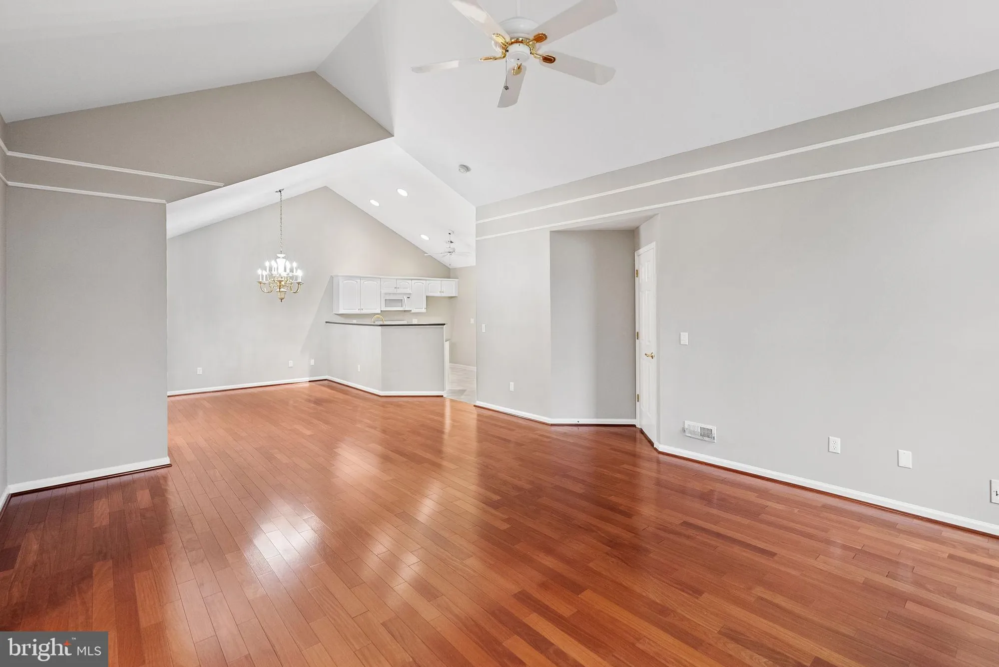 Property Slideshow image 15 of 35 | 51 cambridge ct, Souderton, PA, 18964