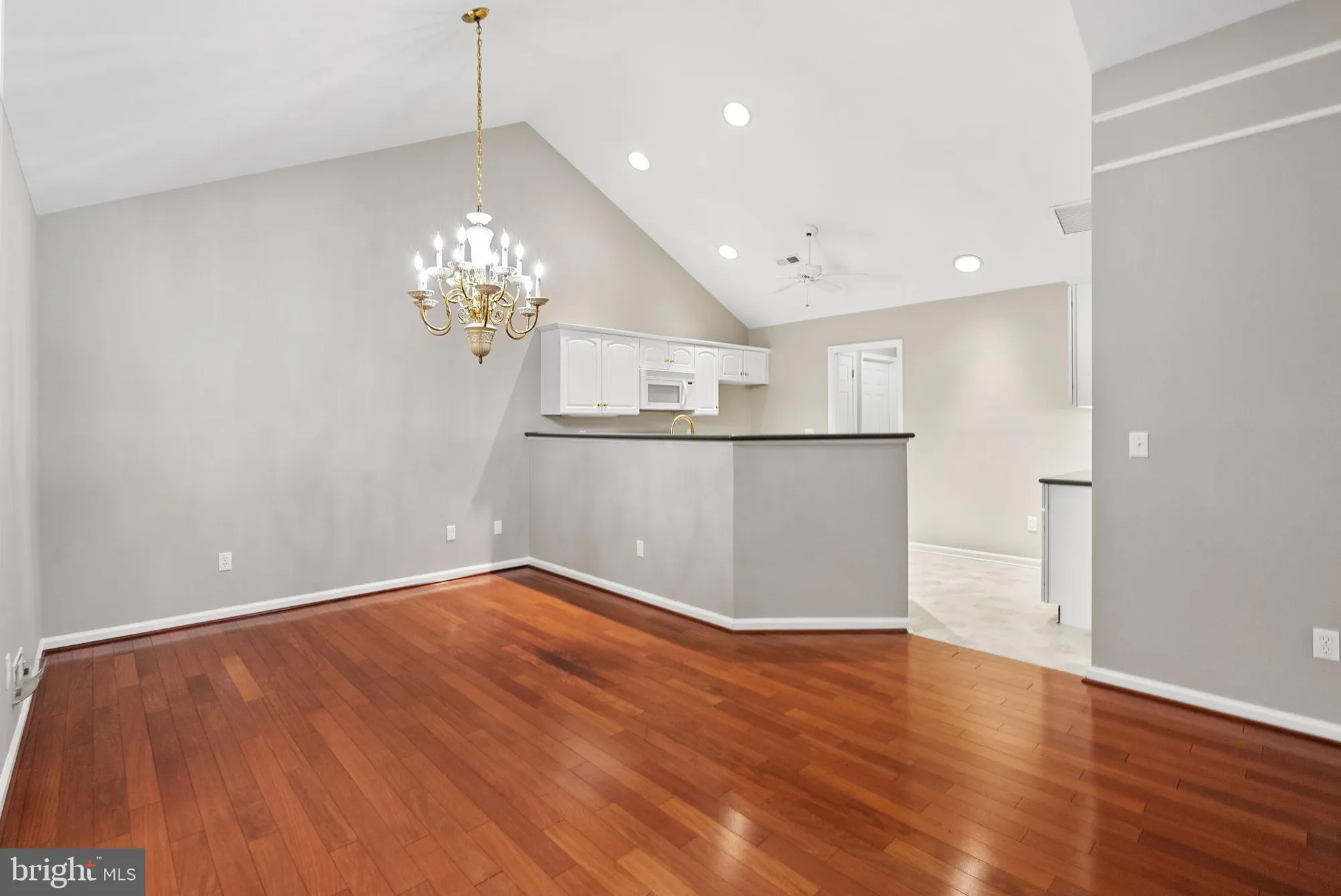 Property Slideshow image 16 of 35 | 51 cambridge ct, Souderton, PA, 18964