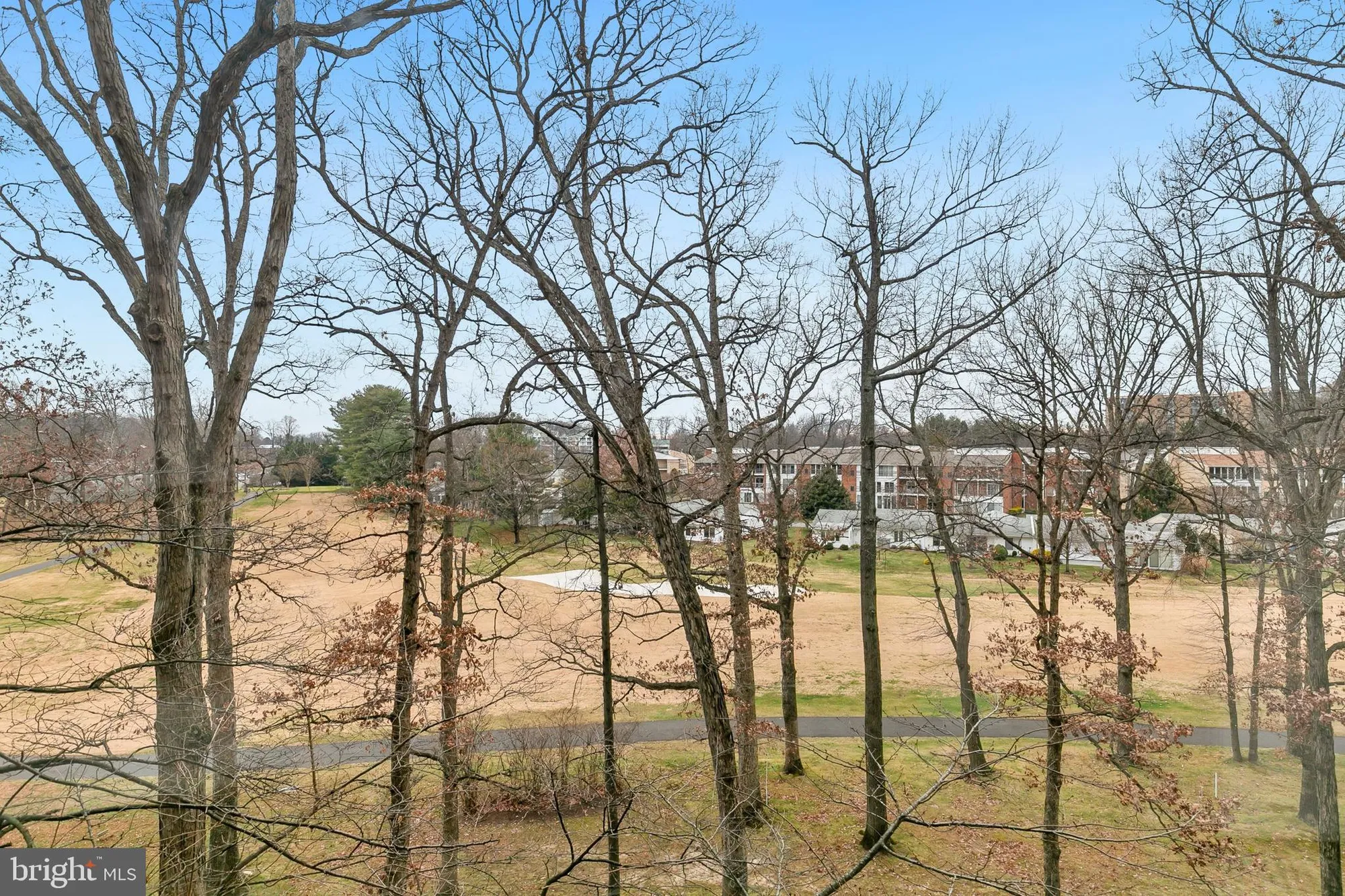 Property Slideshow image 19 of 44 | 15101 interlachen dr 1-416, Silver Spring, MD, 20906