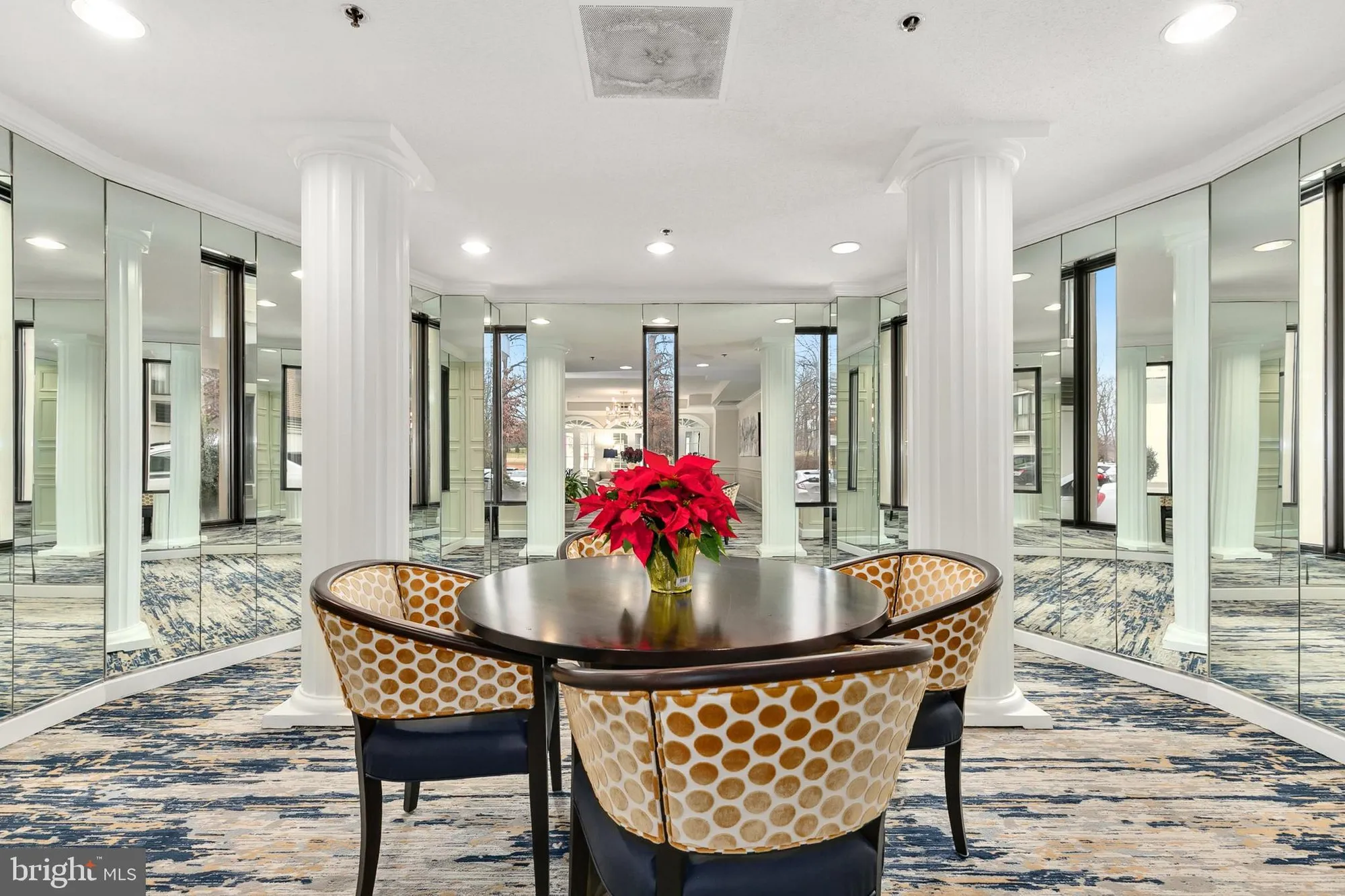 Property Slideshow image 27 of 44 | 15101 interlachen dr 1-416, Silver Spring, MD, 20906