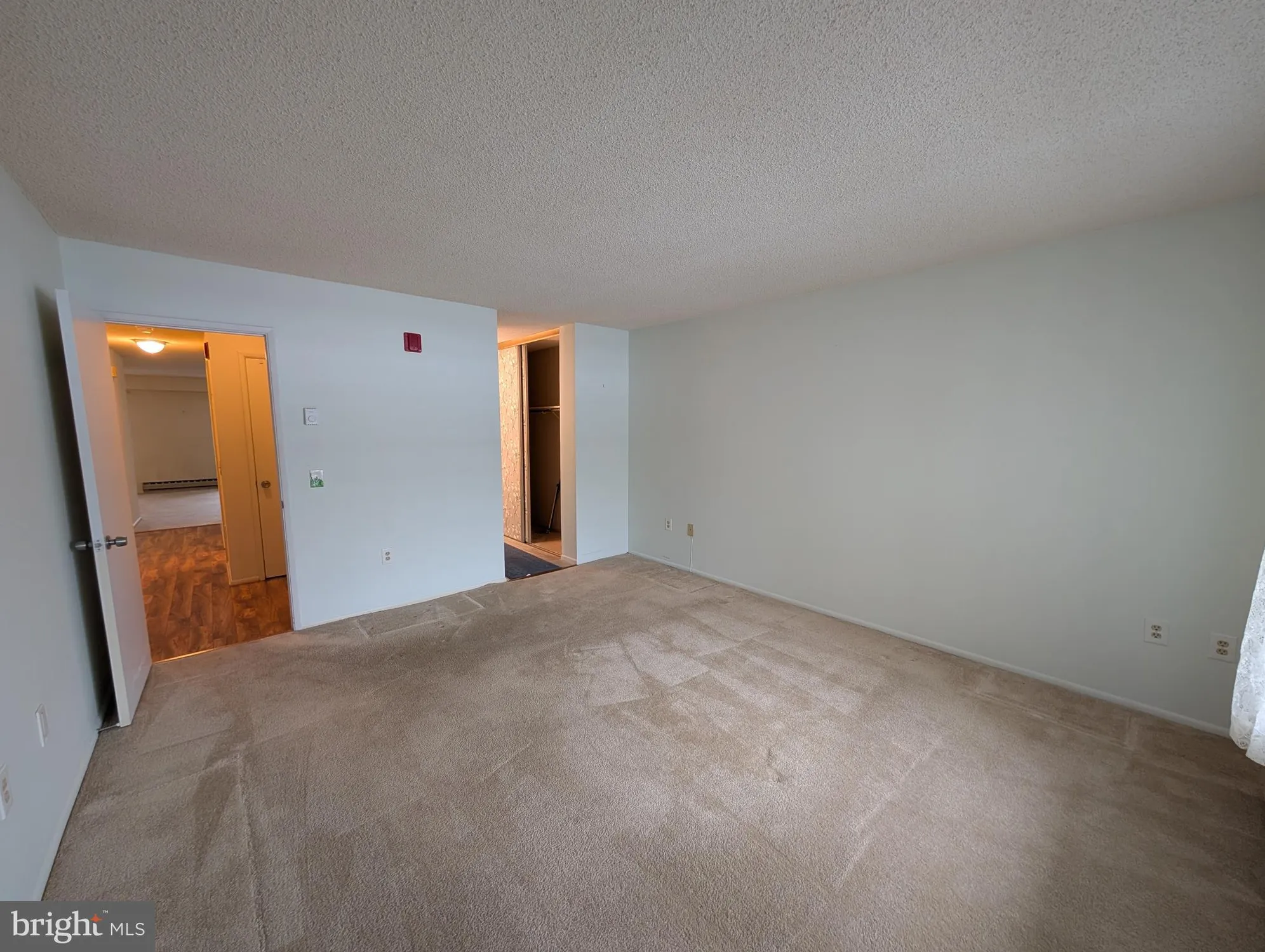 Property Slideshow image 12 of 26 | 15401 bassett ln 45-2e, Silver Spring, MD, 20906