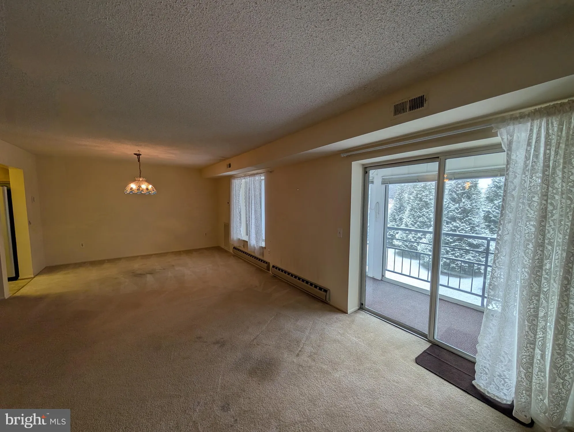 Property Slideshow image 24 of 26 | 15401 bassett ln 45-2e, Silver Spring, MD, 20906
