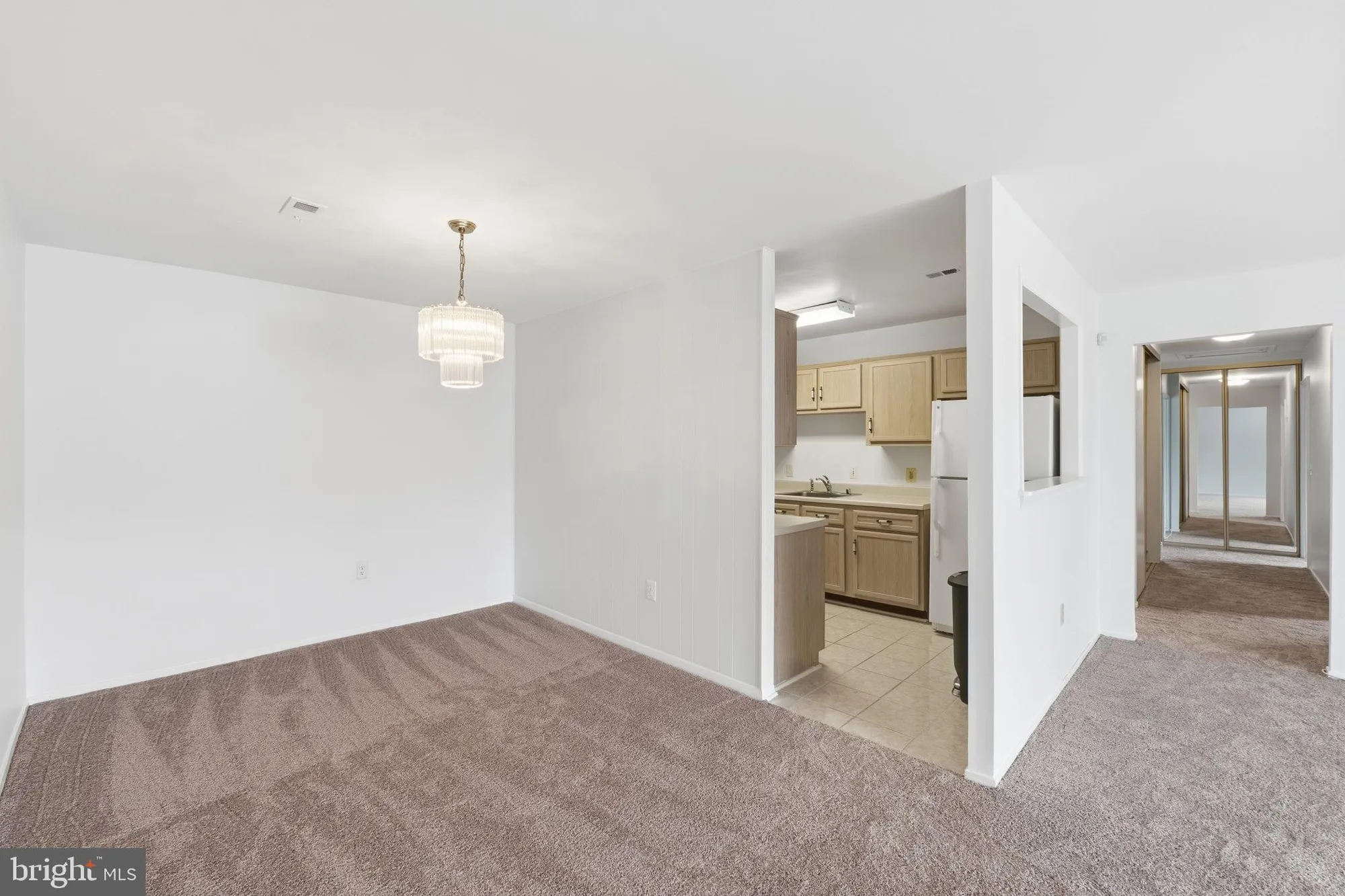 Property Slideshow image 12 of 32 | 3103 beckenham ct # 252-d, Silver Spring, MD, 20906