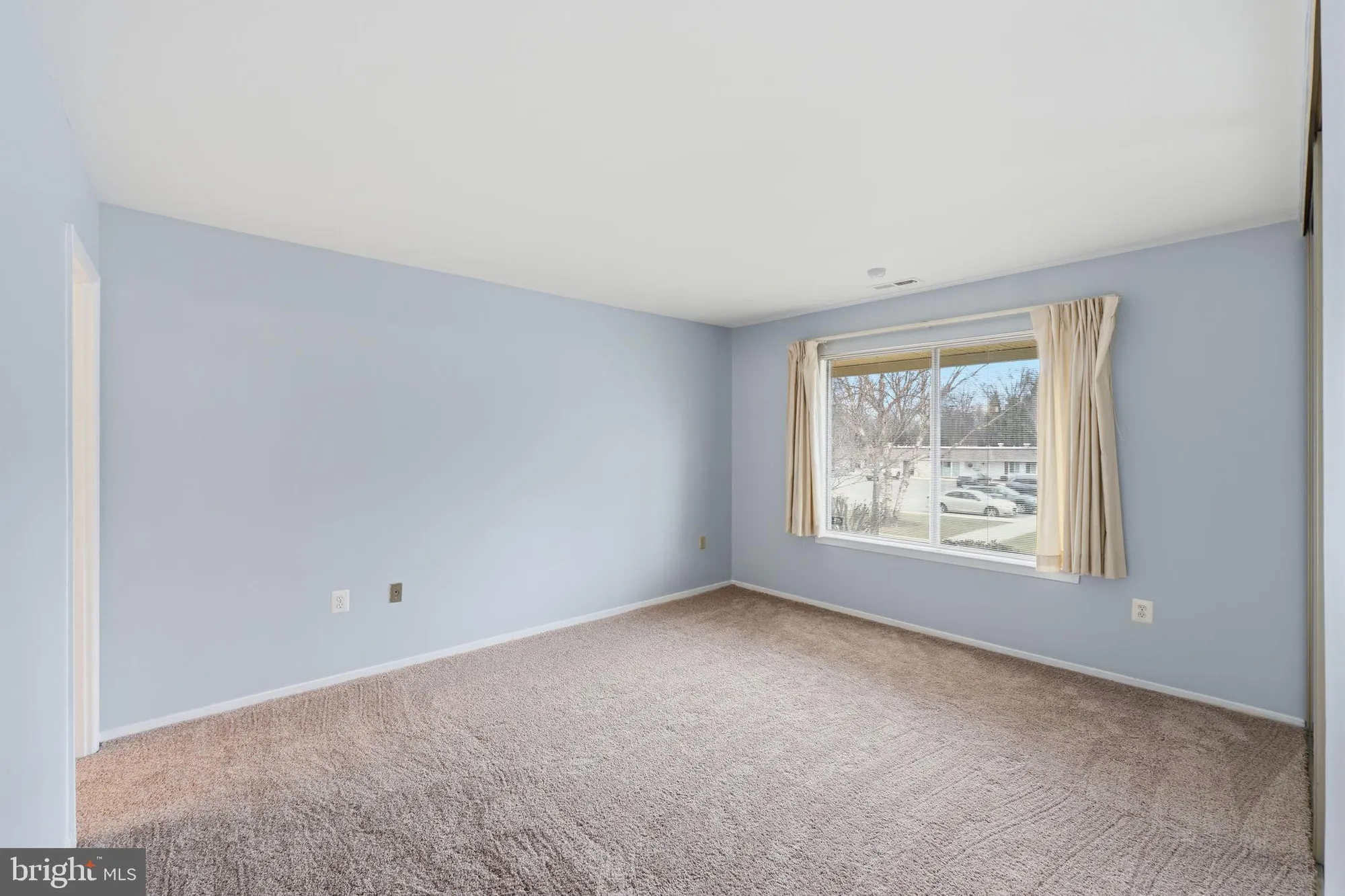 Property Slideshow image 23 of 32 | 3103 beckenham ct # 252-d, Silver Spring, MD, 20906