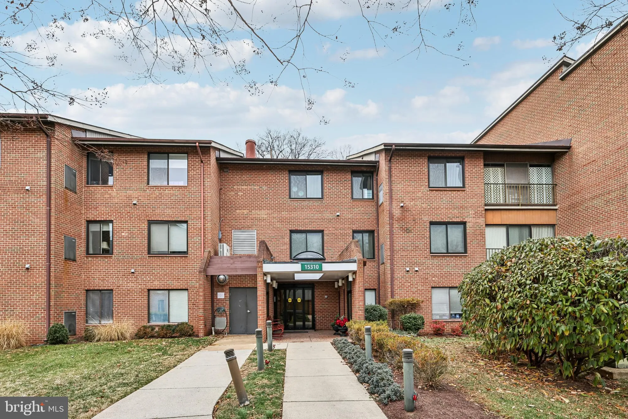 Property Slideshow image 2 of 28 | 15310 pine orchard dr # 84-1b, Silver Spring, MD, 20906