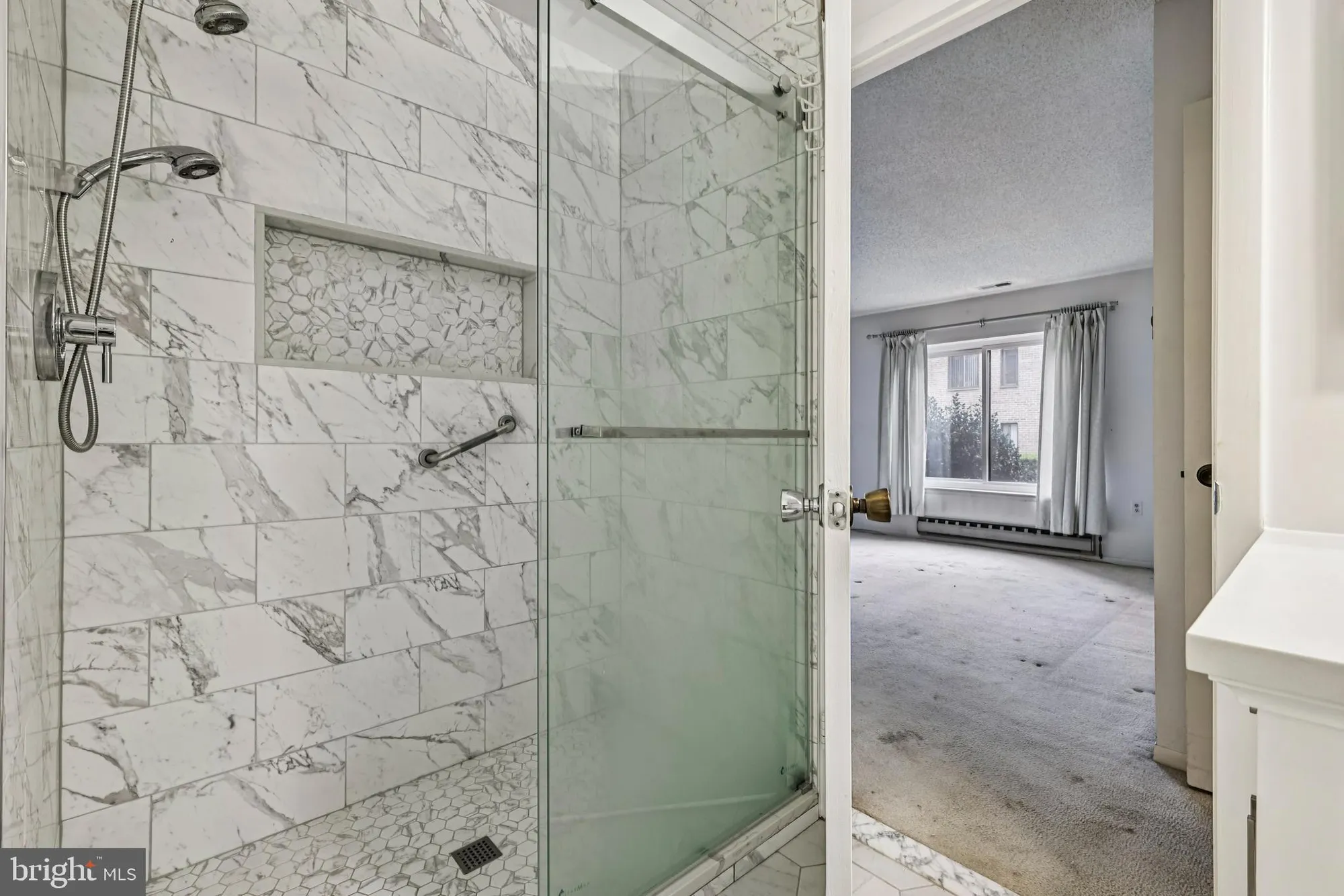 Property Slideshow image 16 of 28 | 15310 pine orchard dr # 84-1b, Silver Spring, MD, 20906