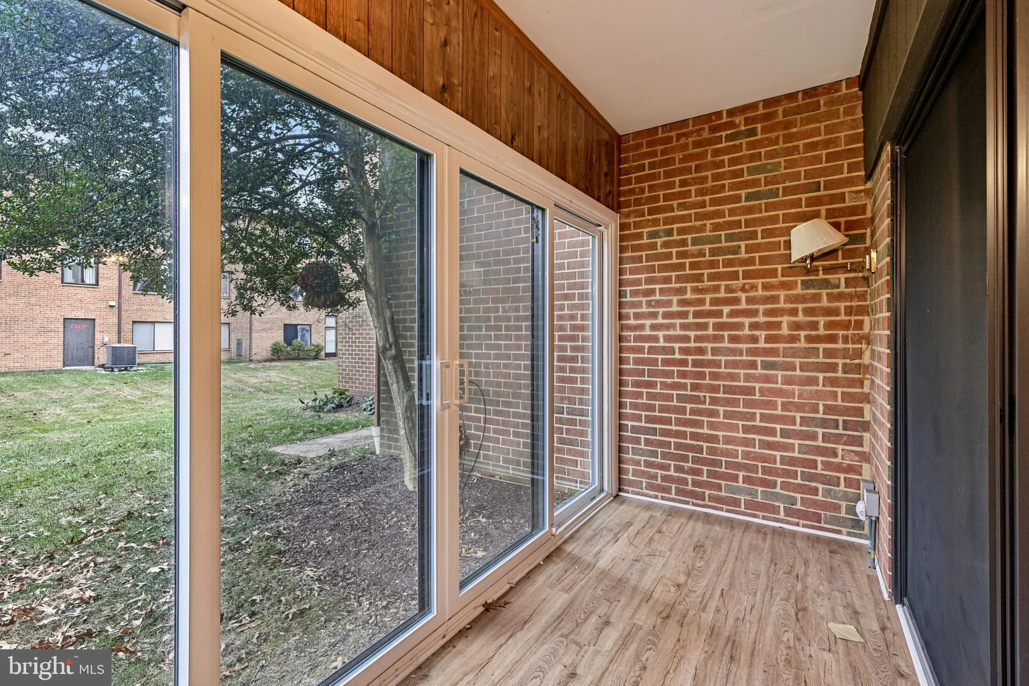 Property Slideshow image 27 of 28 | 15310 pine orchard dr # 84-1b, Silver Spring, MD, 20906