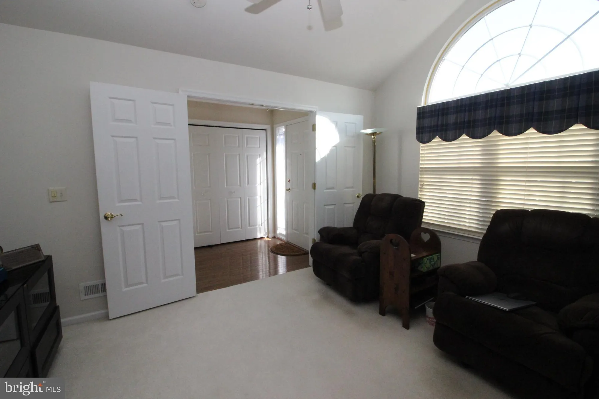 Property Slideshow image 8 of 31 | 35 chancery ct, Souderton, PA, 18964