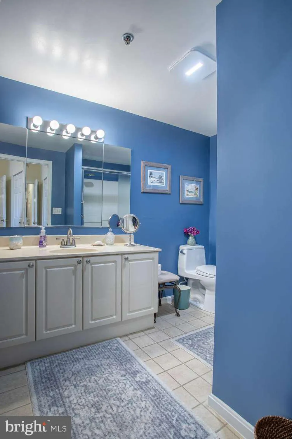 Property Slideshow image 17 of 25 | 3005 s leisure world blvd 812, Silver Spring, MD, 20906