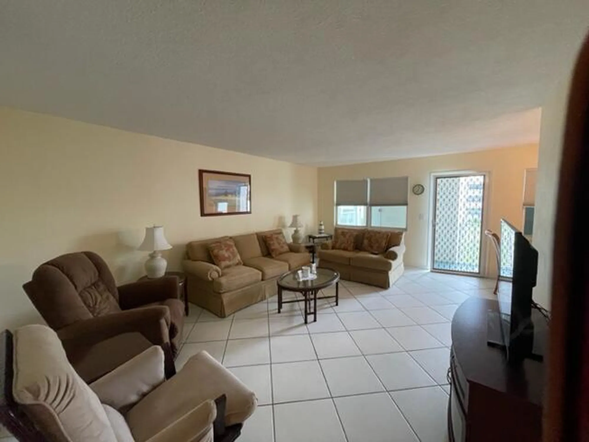 Property Slideshow image 6 of 42 | 350 horizons e unit e 206, Boynton Beach, FL, 33435