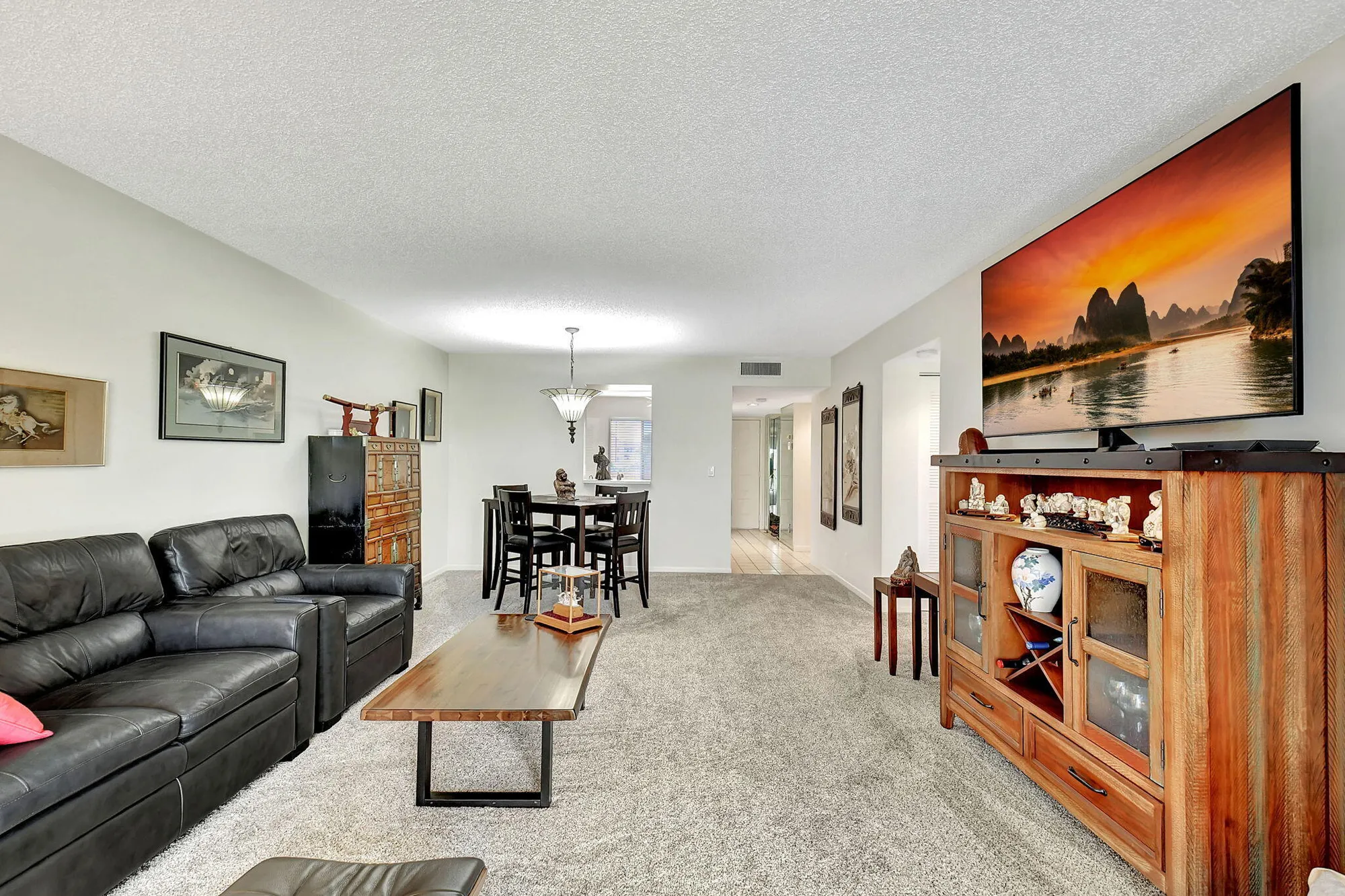 Property Slideshow image 7 of 22 | 7185 huntington ln apt 301, Delray Beach, FL, 33446