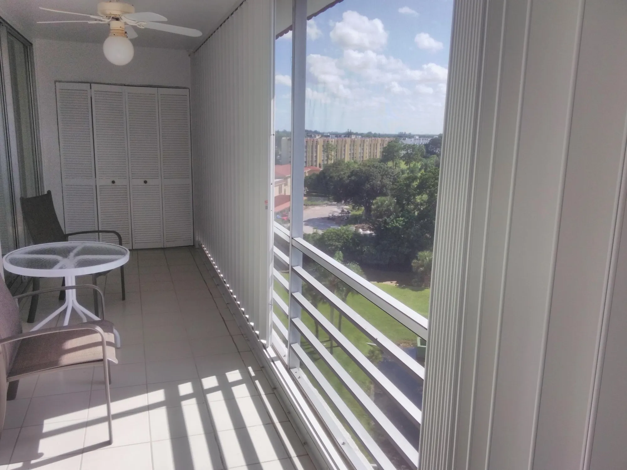 Property Slideshow image 20 of 22 | 3465 via poinciana 806, Lake Worth, FL, 33467