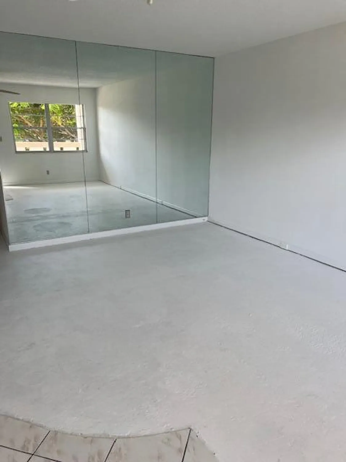 Property Slideshow image 6 of 14 | 2085 newport s # 2085, Deerfield Beach, FL, 33442