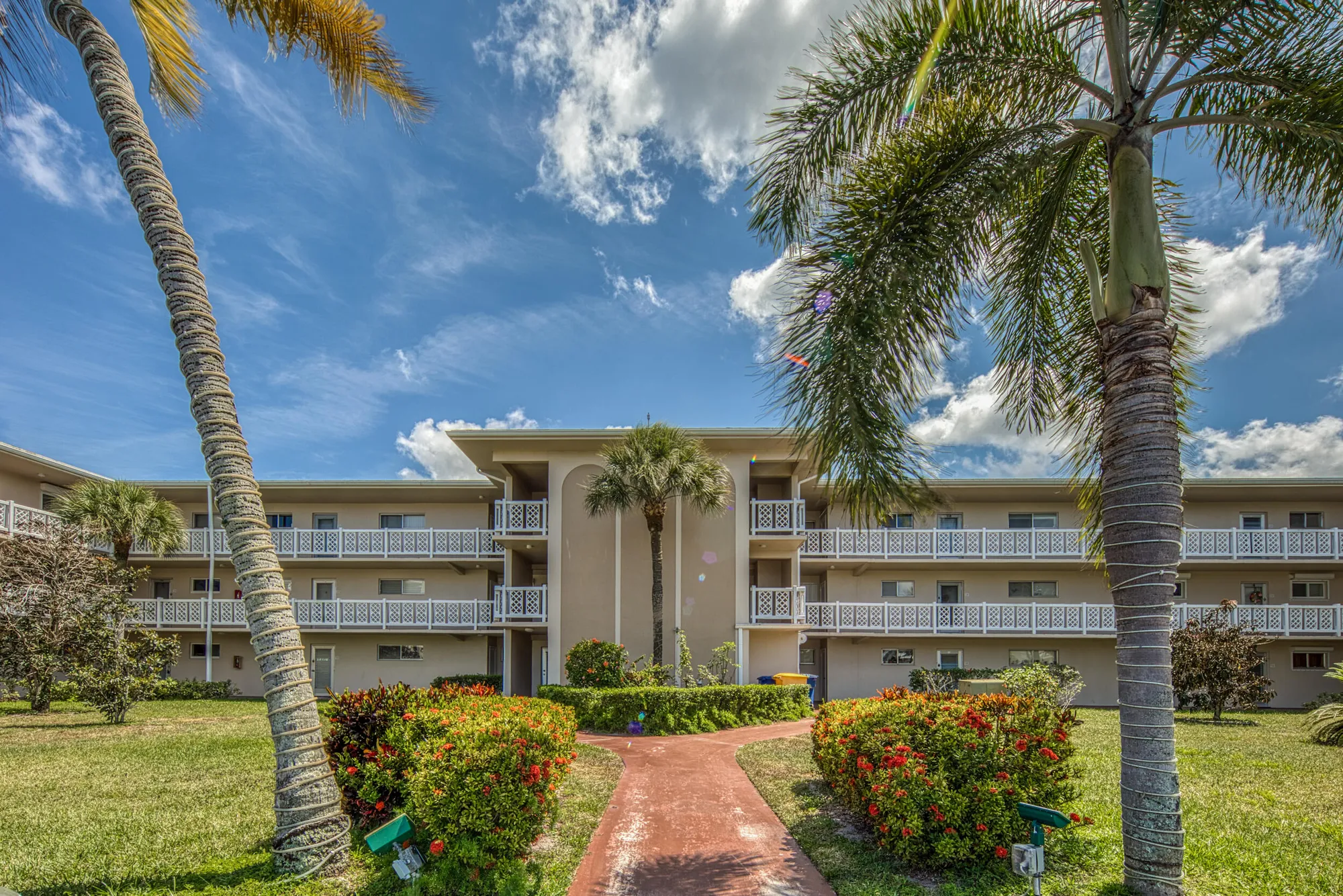 Property Slideshow image 36 of 45 | 2682 garden dr 301, Lake Worth, FL, 33461