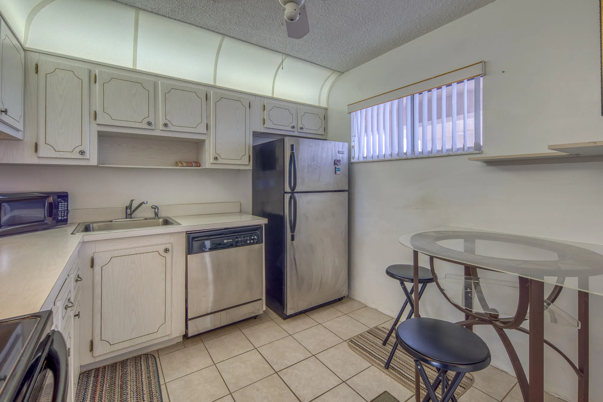 Property Slideshow image 13 of 45 | 2682 garden dr 301, Lake Worth, FL, 33461