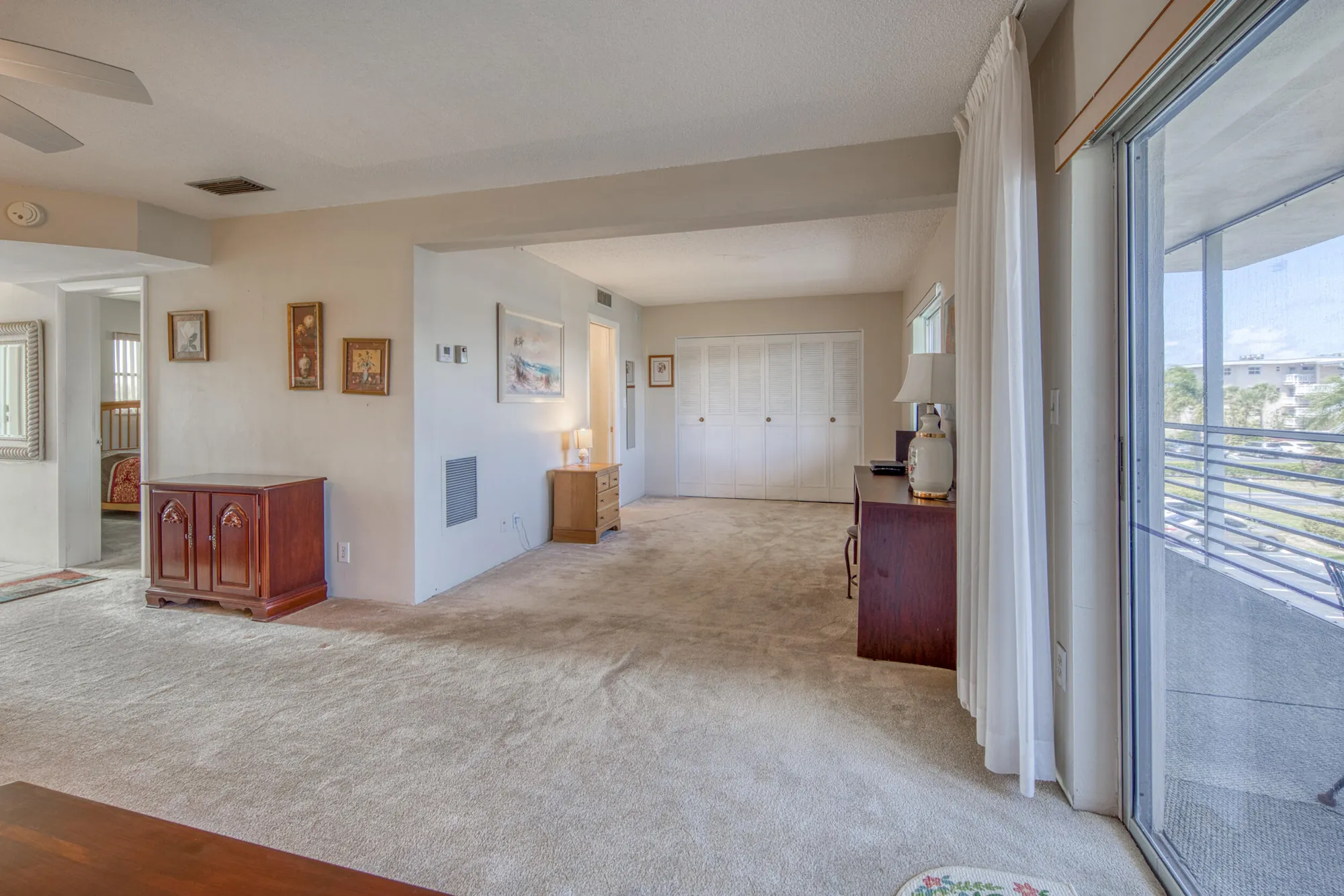 Property Slideshow image 11 of 45 | 2682 garden dr 301, Lake Worth, FL, 33461