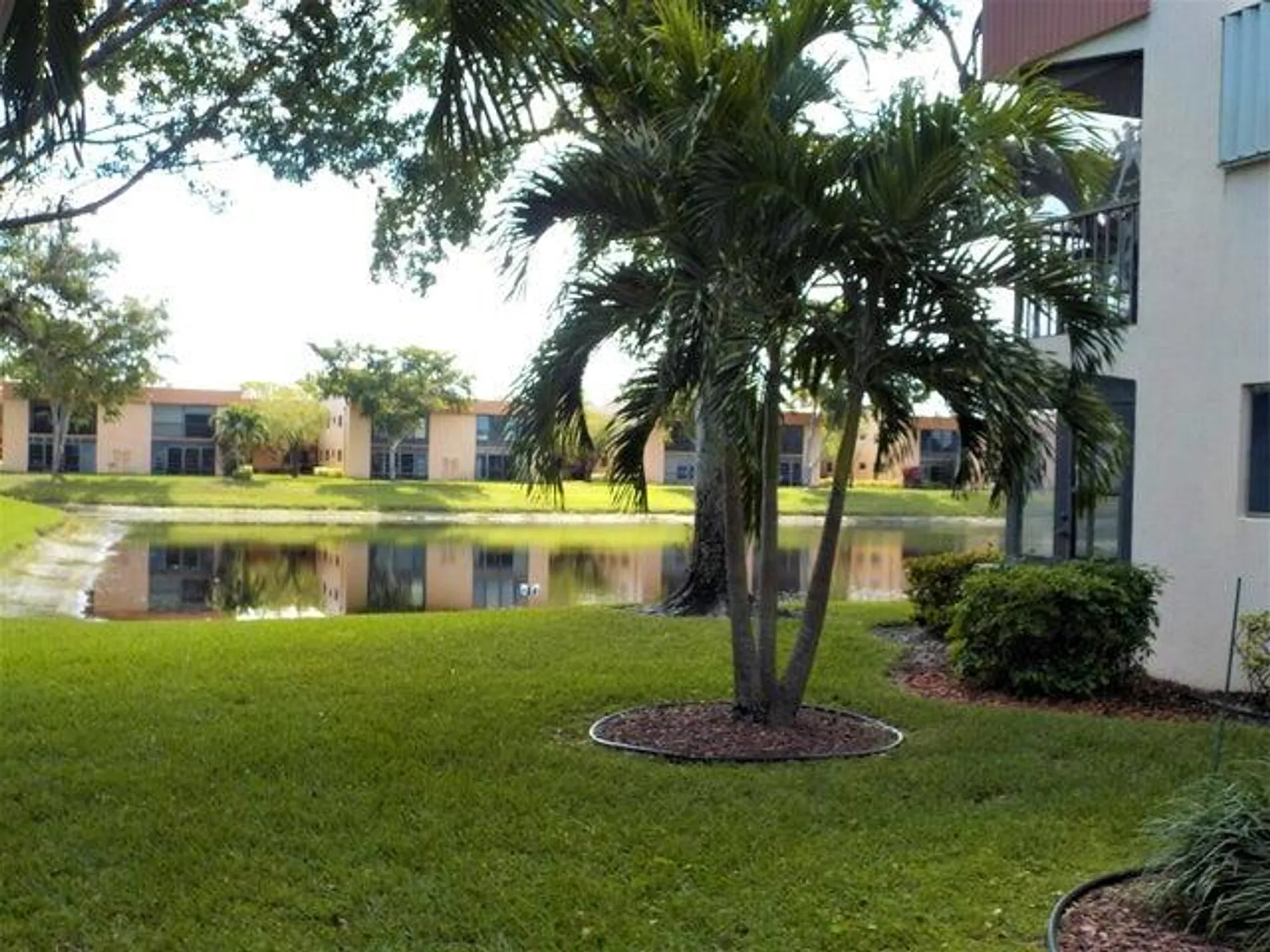 Property Slideshow image 3 of 20 | 15036 ashland ln apt 69, Delray Beach, FL, 33484