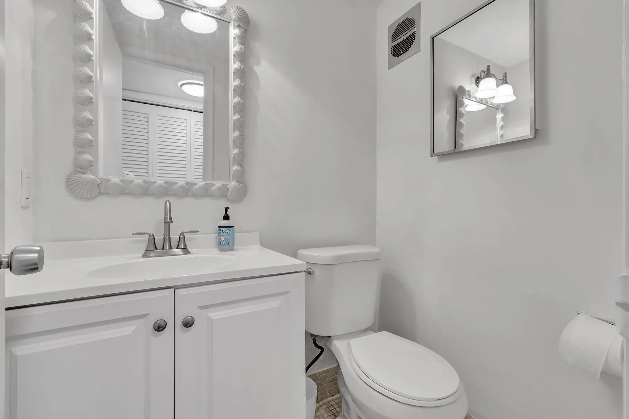 Property Slideshow image 11 of 42 | 740 horizons 105, Boynton Beach, FL, 33435