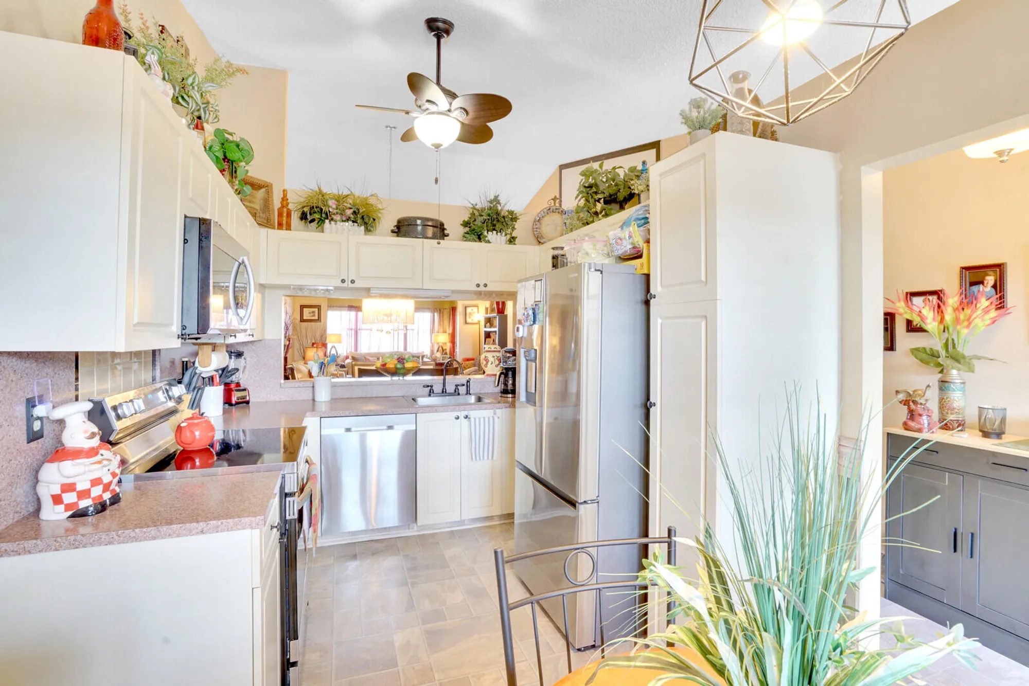 Property Slideshow image 13 of 35 | 7593 tahiti ln apt 202, Lake Worth, FL, 33467