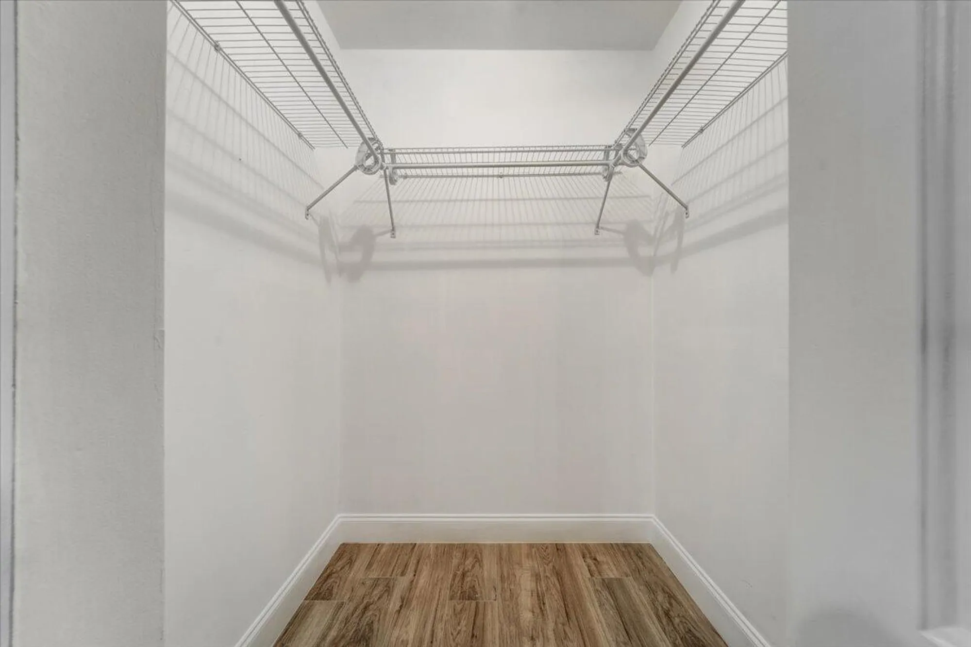 Property Slideshow image 13 of 19 | 3601 inverrary dr 102, Lauderhill, FL, 33319