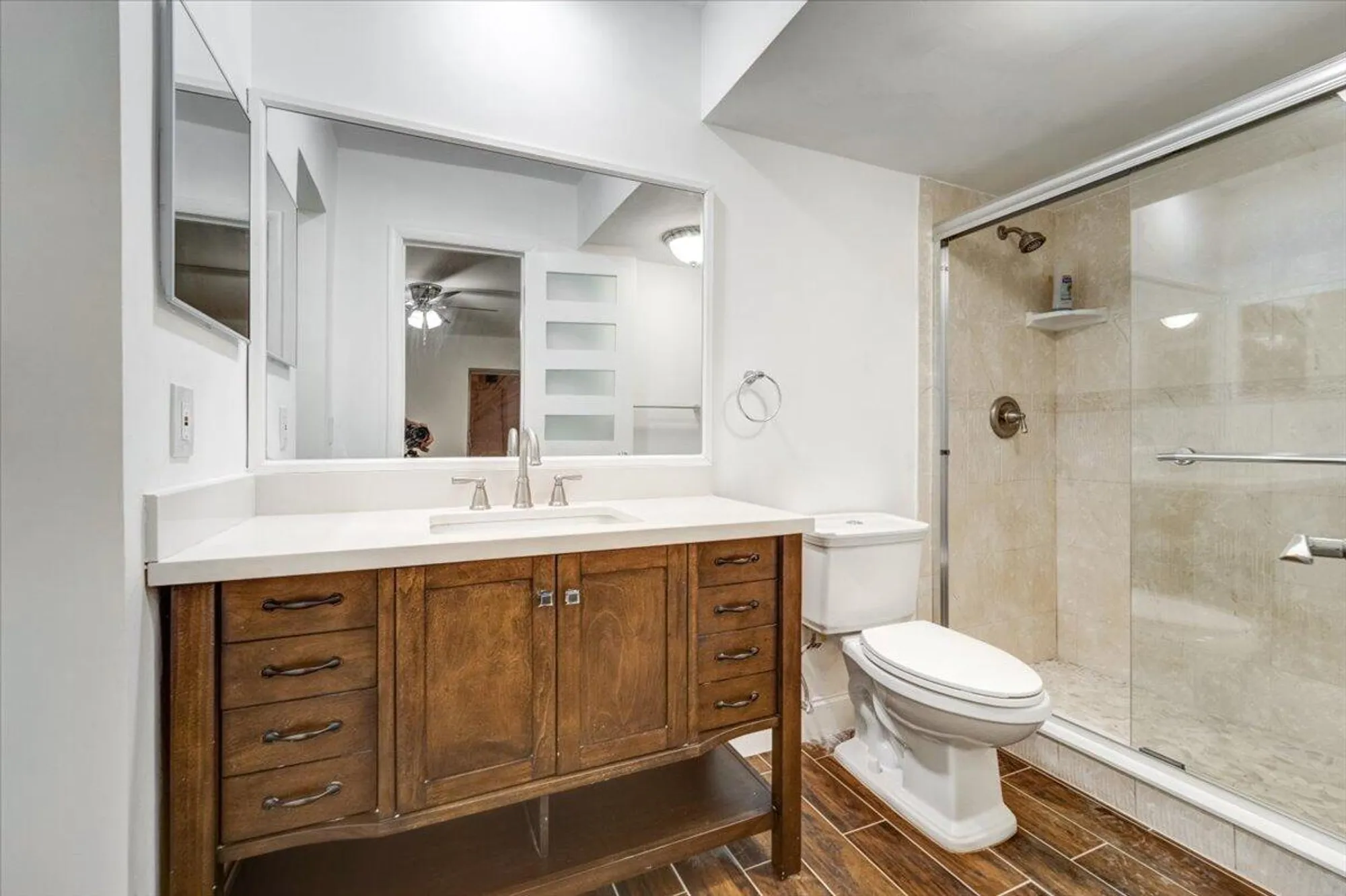 Property Slideshow image 14 of 19 | 3601 inverrary dr 102, Lauderhill, FL, 33319