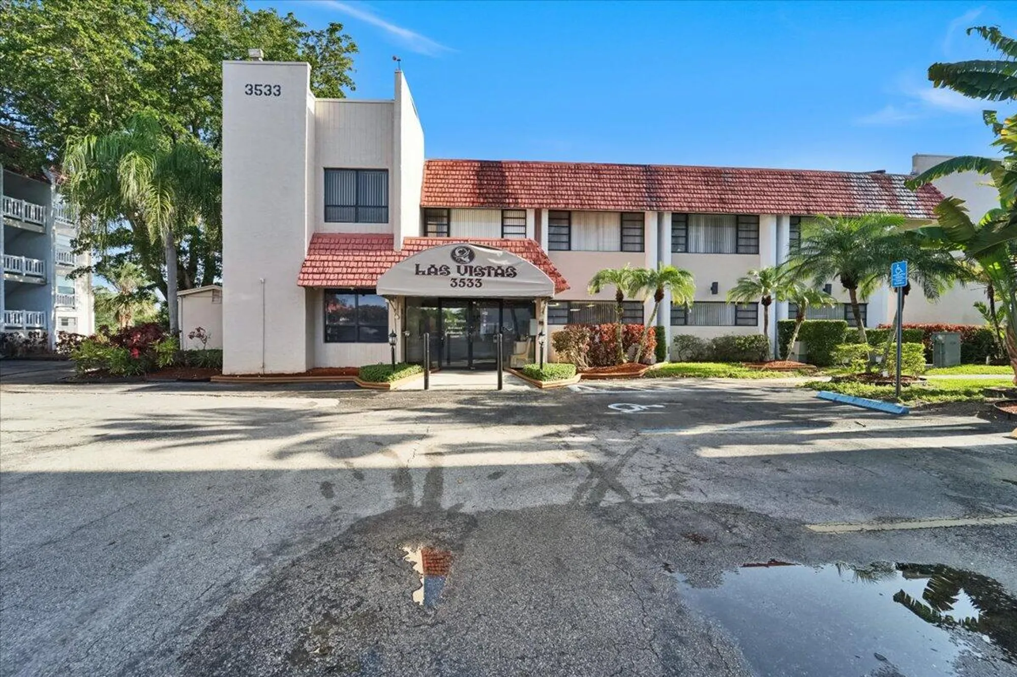 Property Slideshow image 19 of 19 | 3601 inverrary dr 102, Lauderhill, FL, 33319